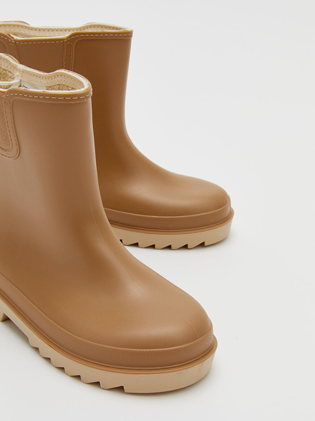 Bej Deri Görünümlü Erkek Çocuk Yağmur botu-2