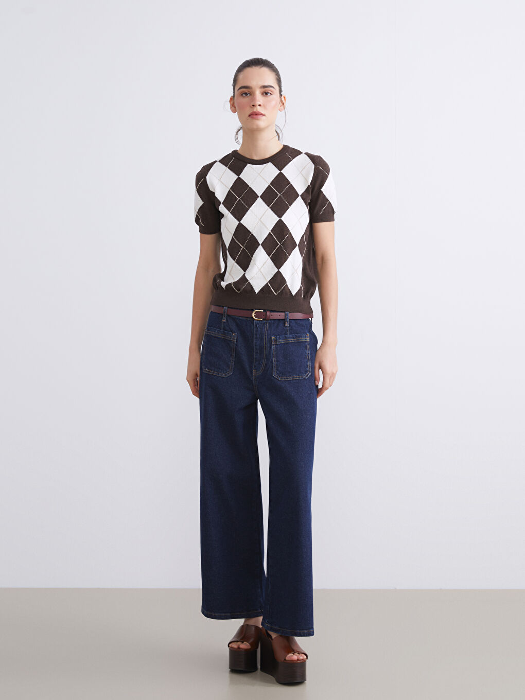 Kahverengi Bisiklet Yaka Baklava Desenli Kadın Triko Kazak-1