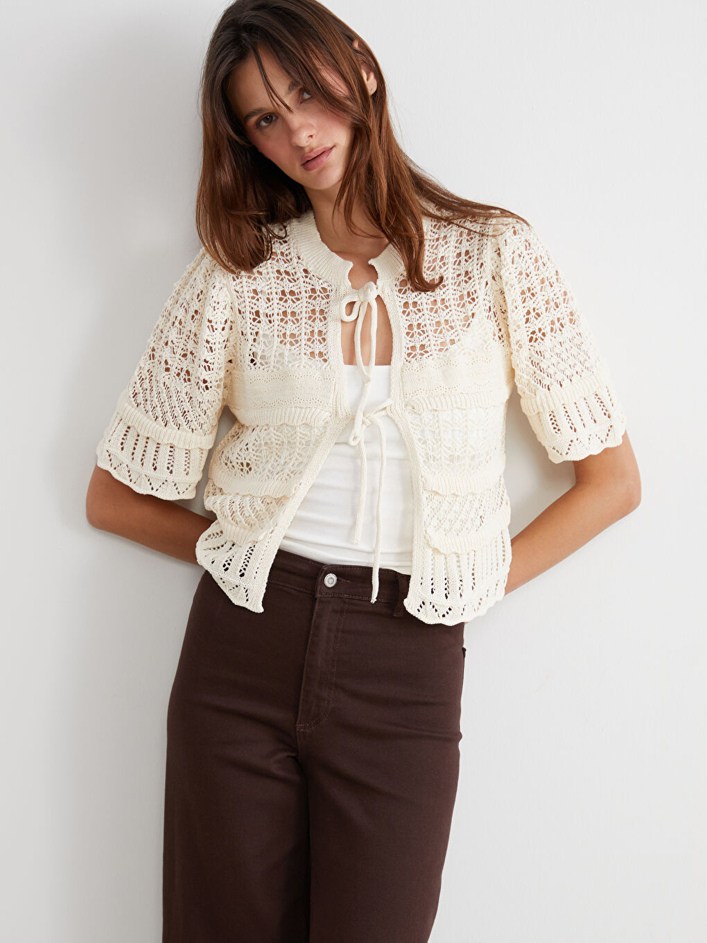 Ekru Bağlamalı Yaka Ajurlu Kadın Triko Hırka-3