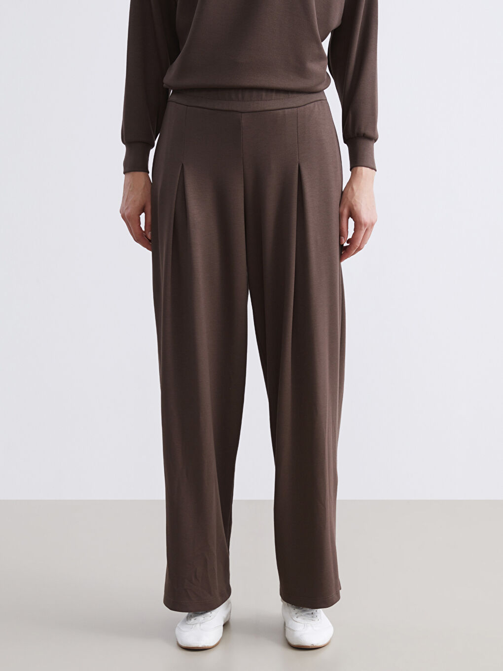 Kahverengi Beli Lastikli Geniş Paça Kadın Eşofman Altı-1