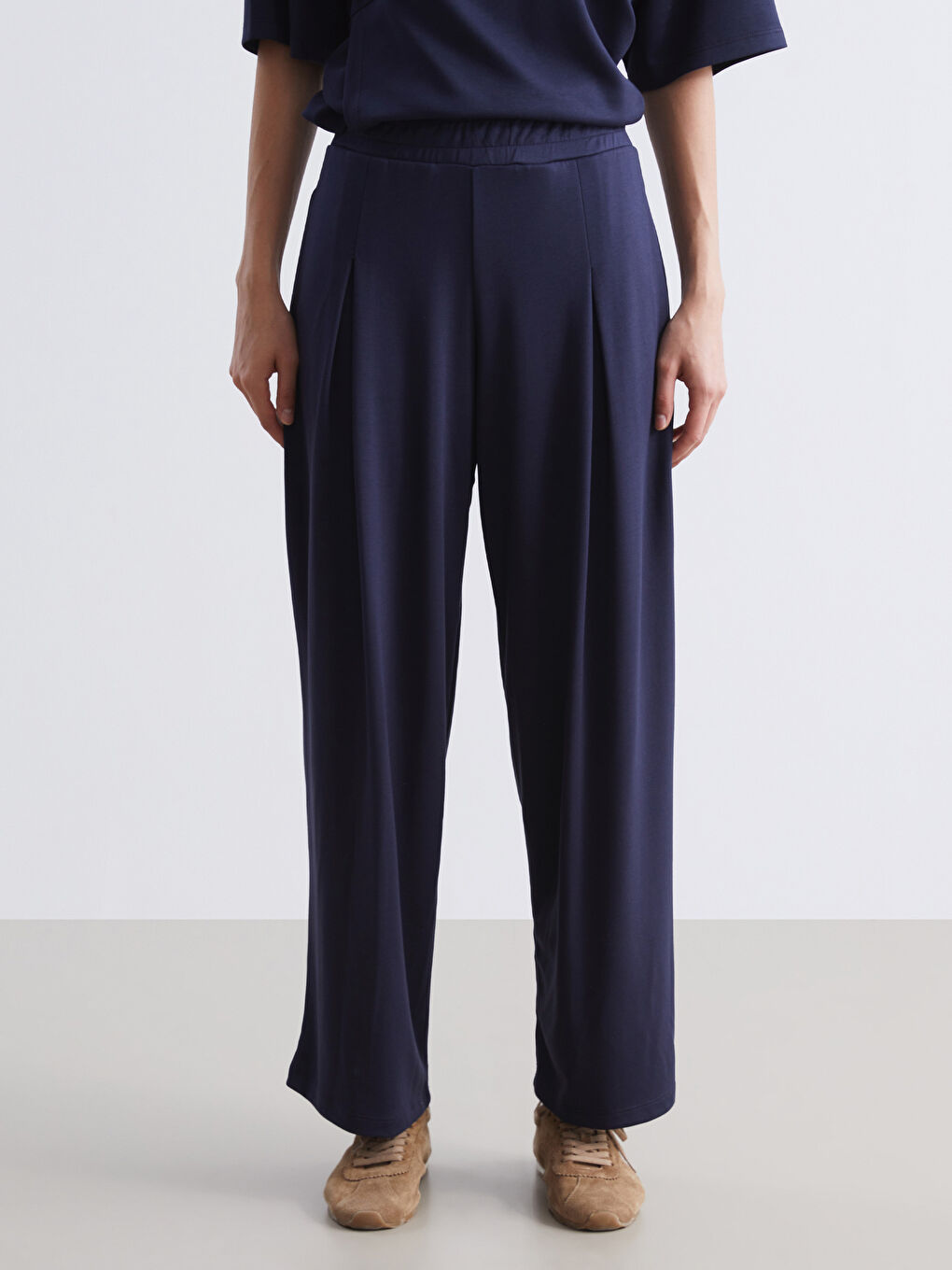 Lacivert Beli Lastikli Geniş Paça Kadın Eşofman Altı-2