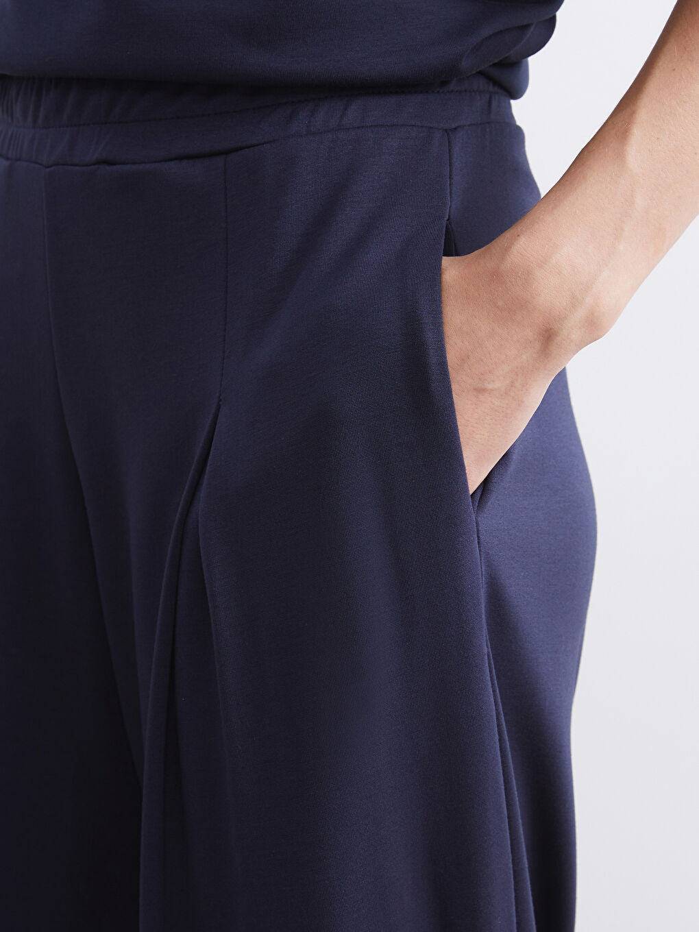 Lacivert Beli Lastikli Geniş Paça Kadın Eşofman Altı-3