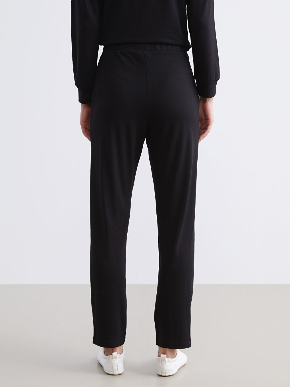 Siyah Beli Lastikli Kadın Eşofman Altı-3