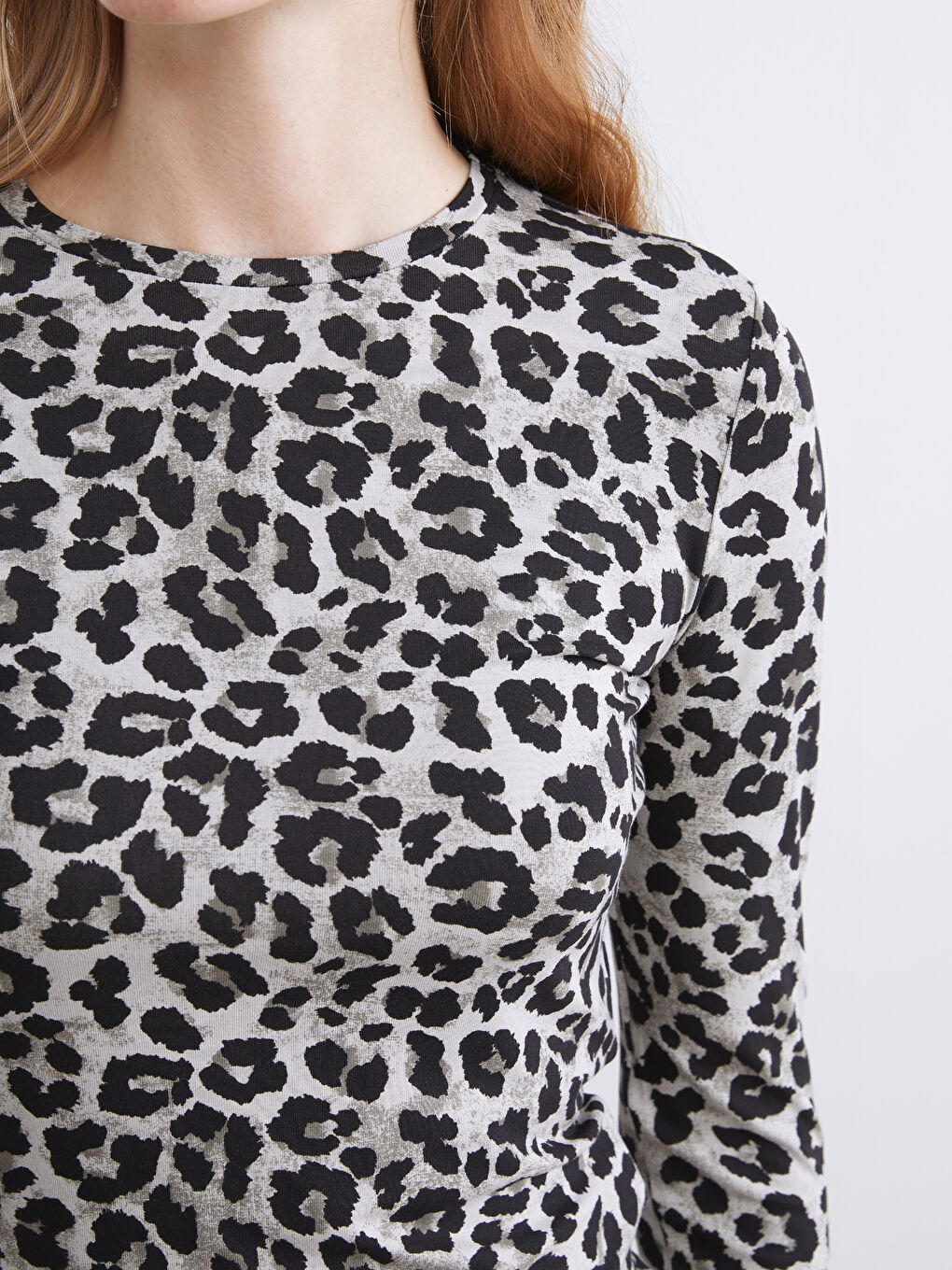 Crew Neck Leopard Print Blouse-2