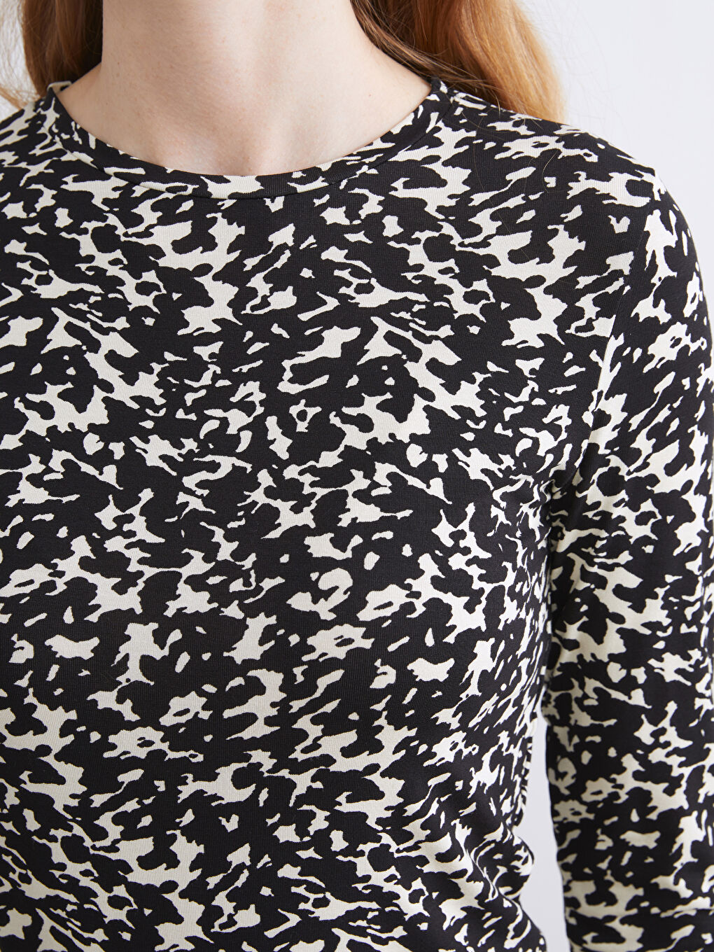 Crew Neck Patterned Blouse-2