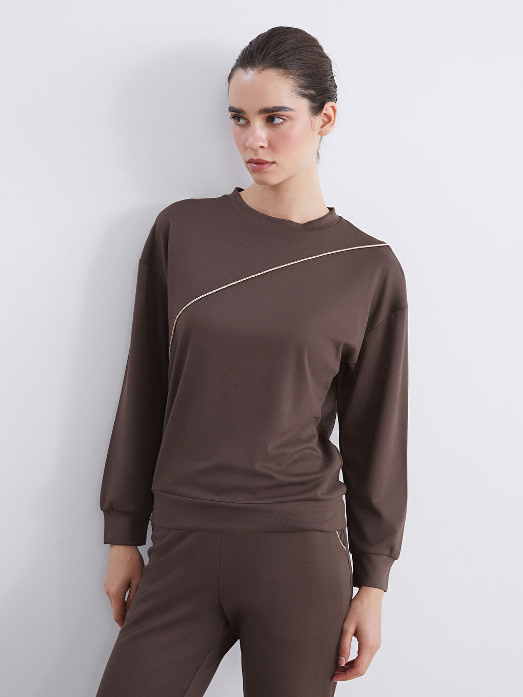 Kahverengi Bisiklet Yaka Kadın Sweatshirt