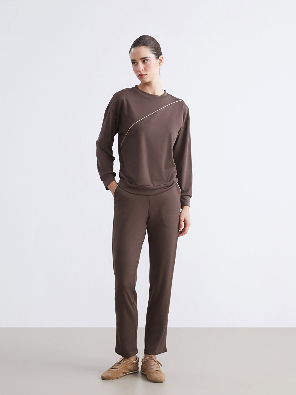 Kahverengi Bisiklet Yaka Kadın Sweatshirt-1