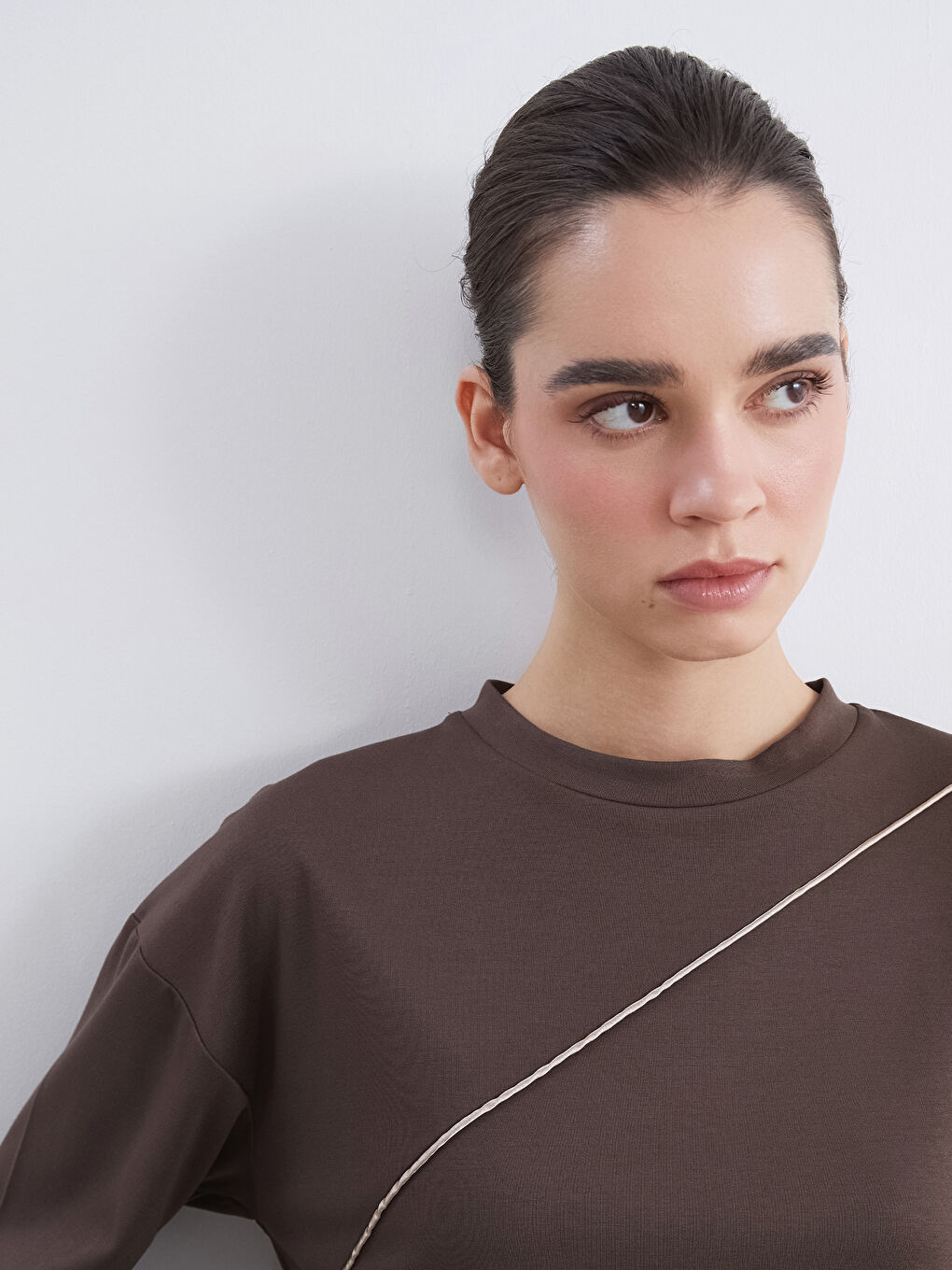 Kahverengi Bisiklet Yaka Kadın Sweatshirt-2