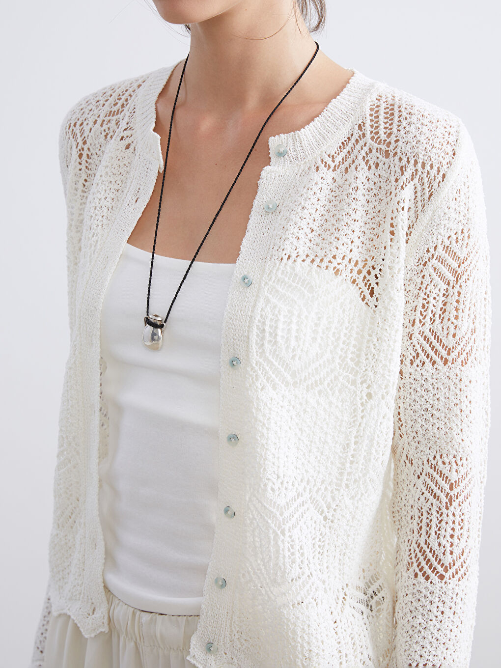 Ekru Bisiklet Yaka Ajurlu Kadın Triko Hırka-2