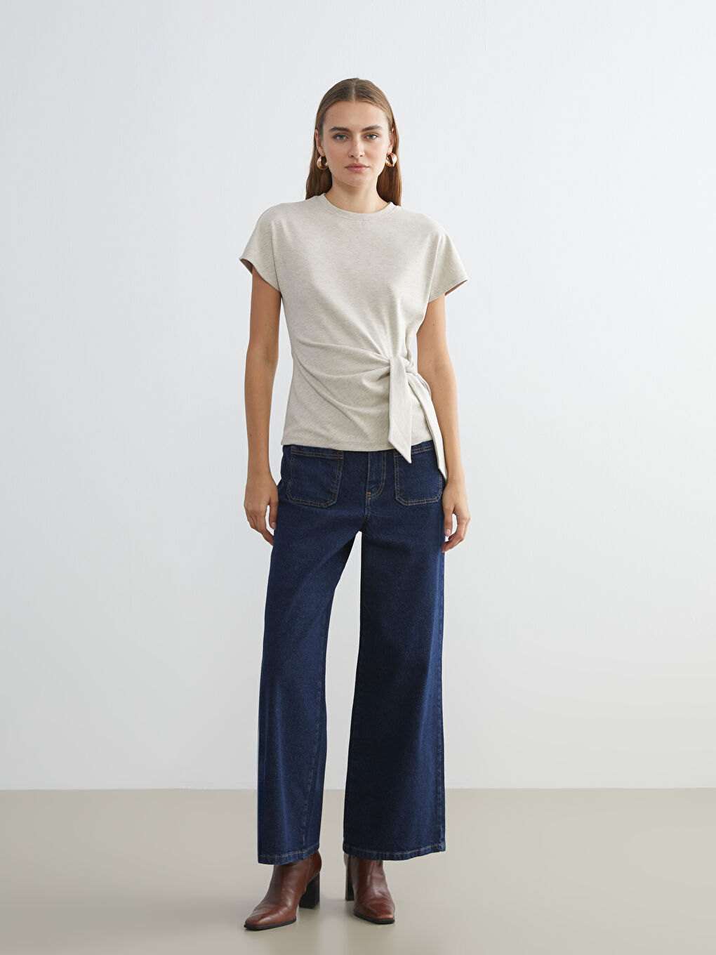 Женщины Бежевый Футболка-1