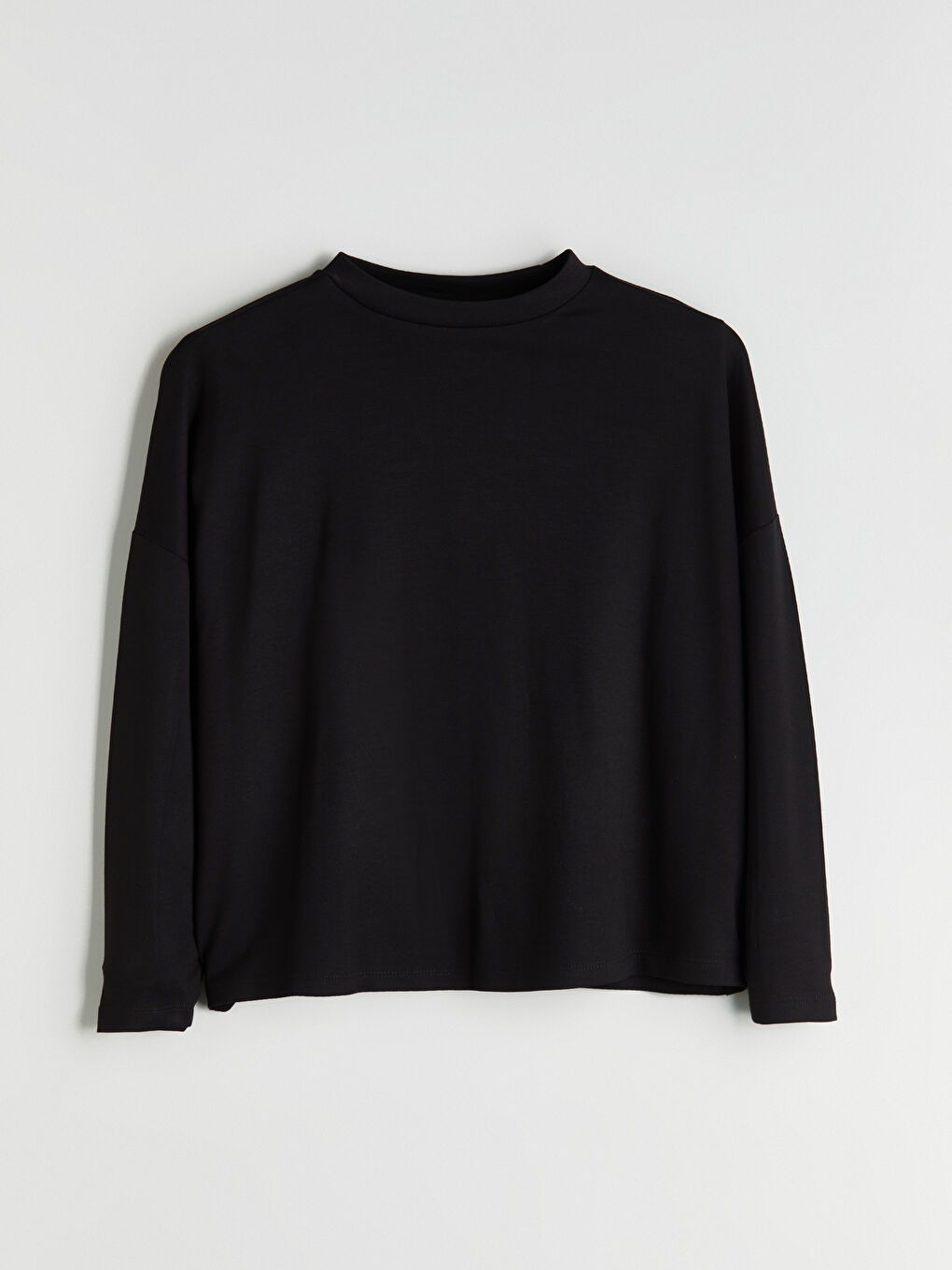 Siyah Bisiklet Yaka Kadın Sweatshirt-4