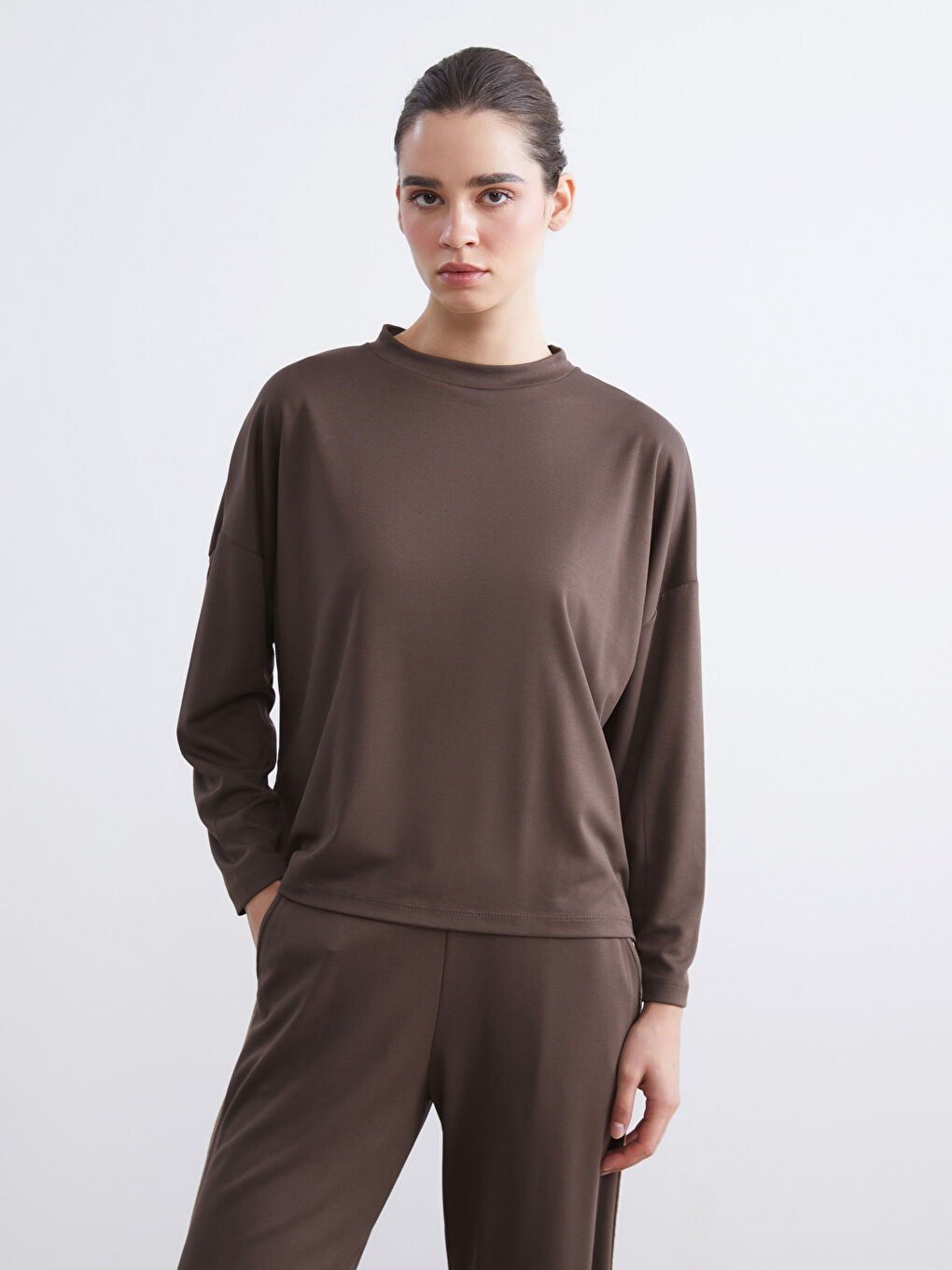 Kahverengi Bisiklet Yaka Kadın Sweatshirt