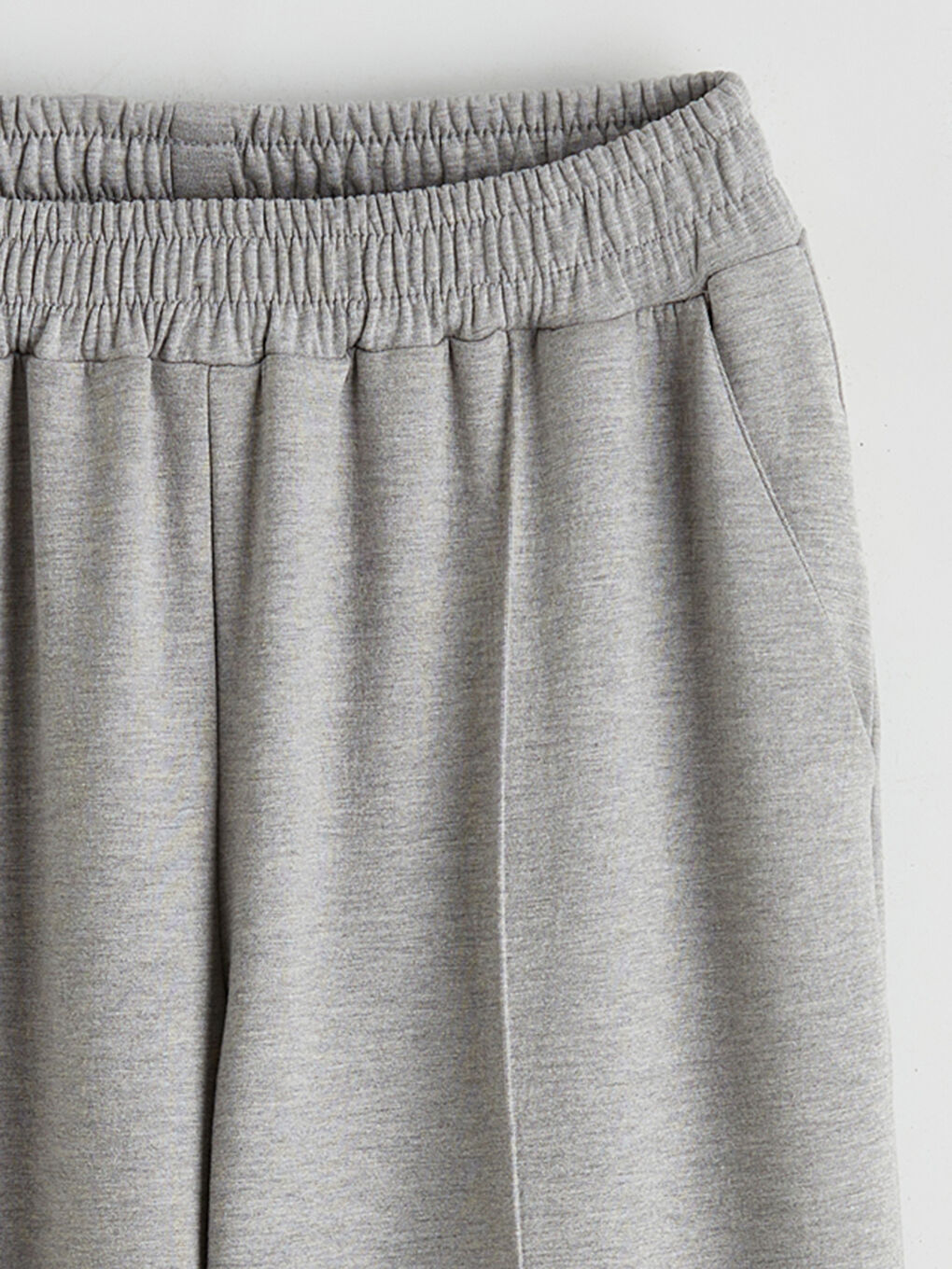 Gri Beli Lastikli Geniş Paça Kadın Eşofman Altı-5