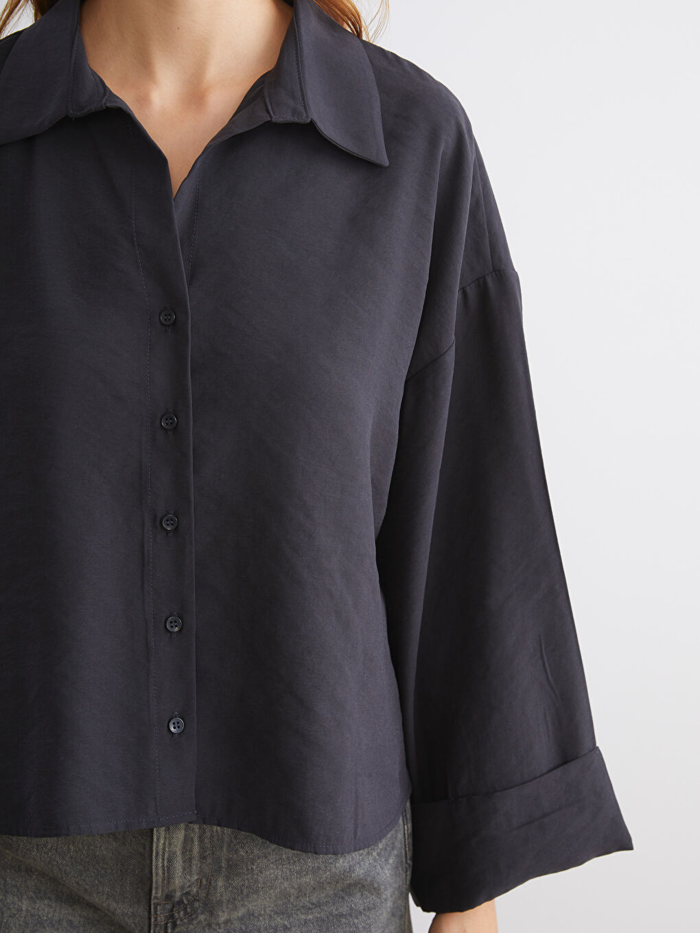 Siyah Oversize Modal Karışımlı Kadın Gömlek-2