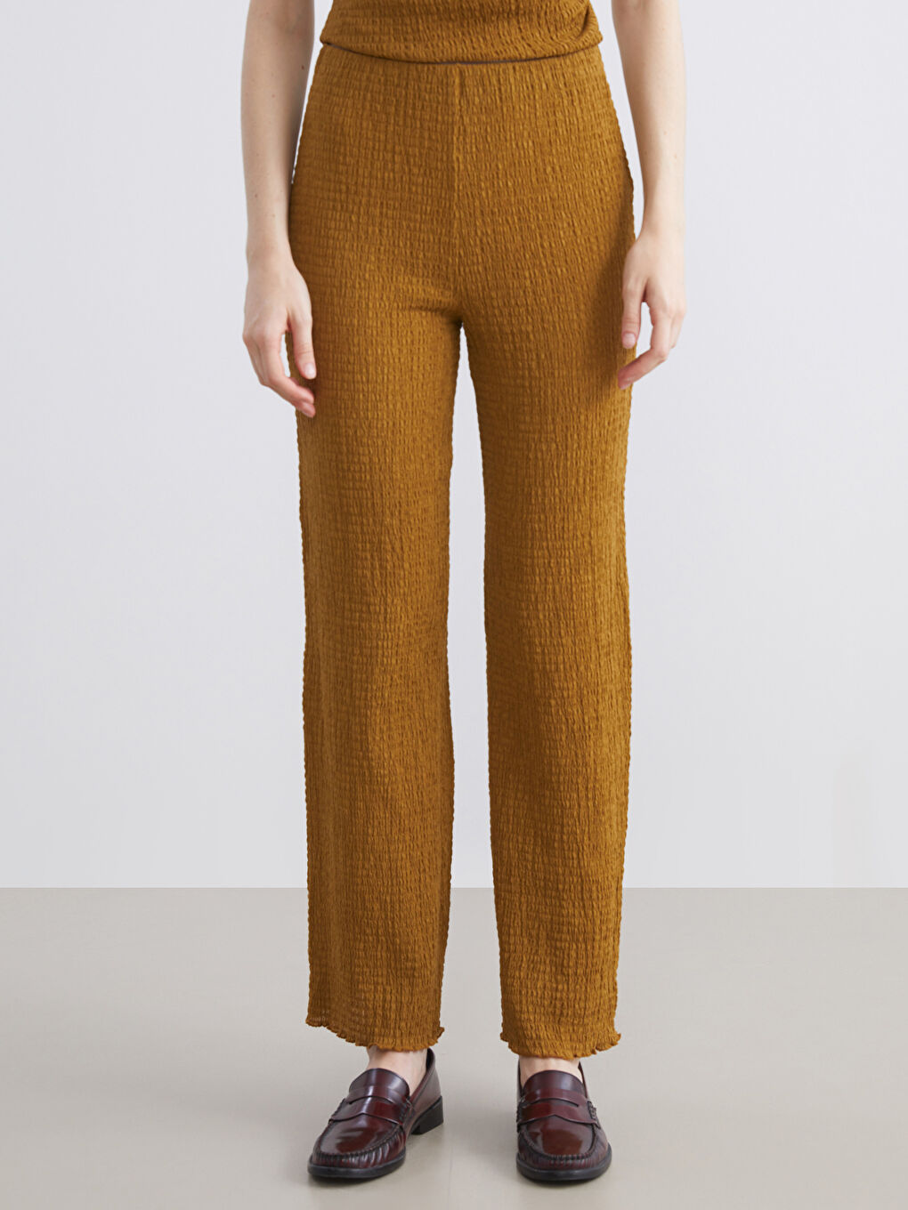 Yeşil Beli Lastikli Dokulu Kadın Pantolon-1