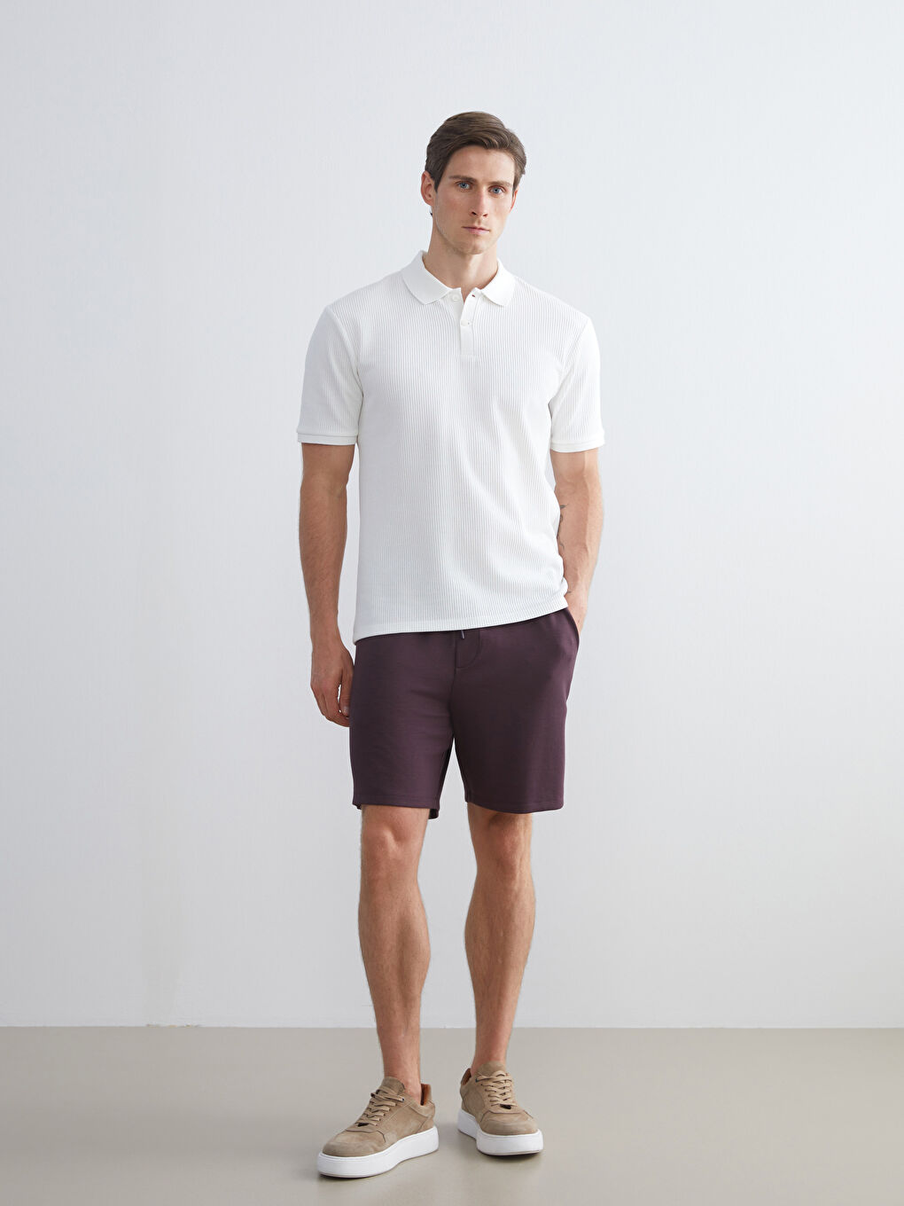 Mürdüm Standart Kalıp Erkek Şort