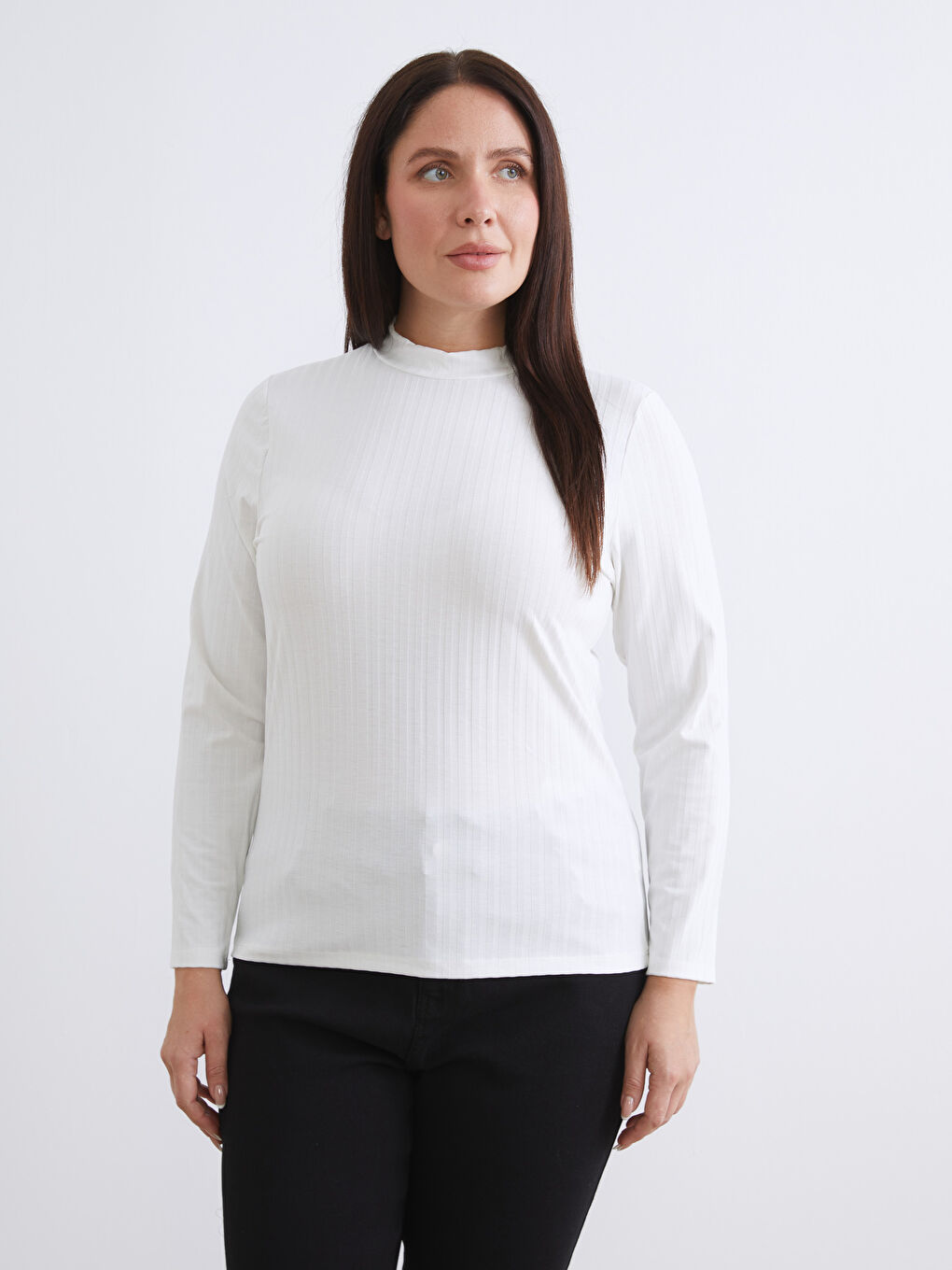 Ekru Dik Yaka Kadın Body-1