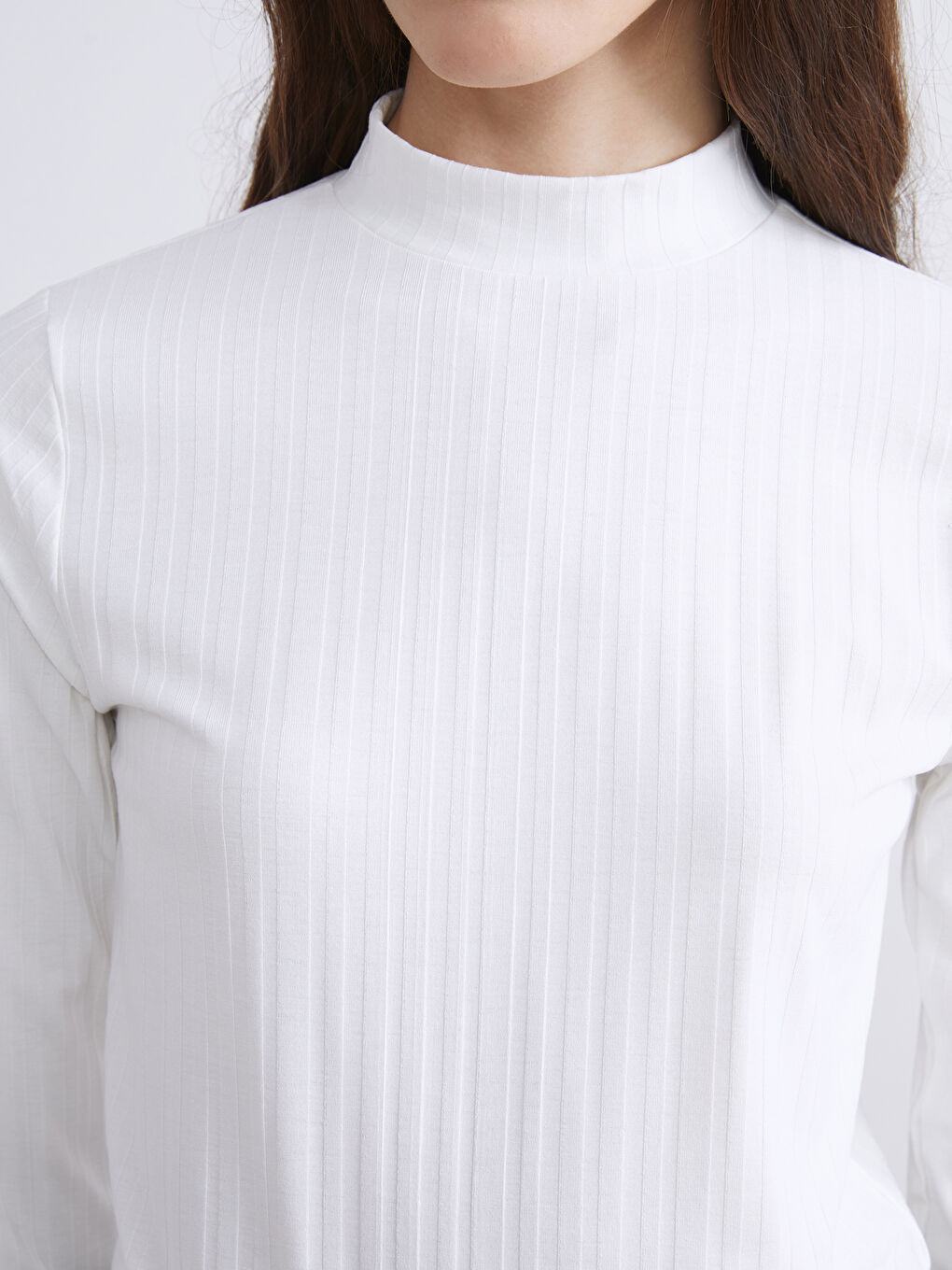 Ekru Dik Yaka Kadın Body-3