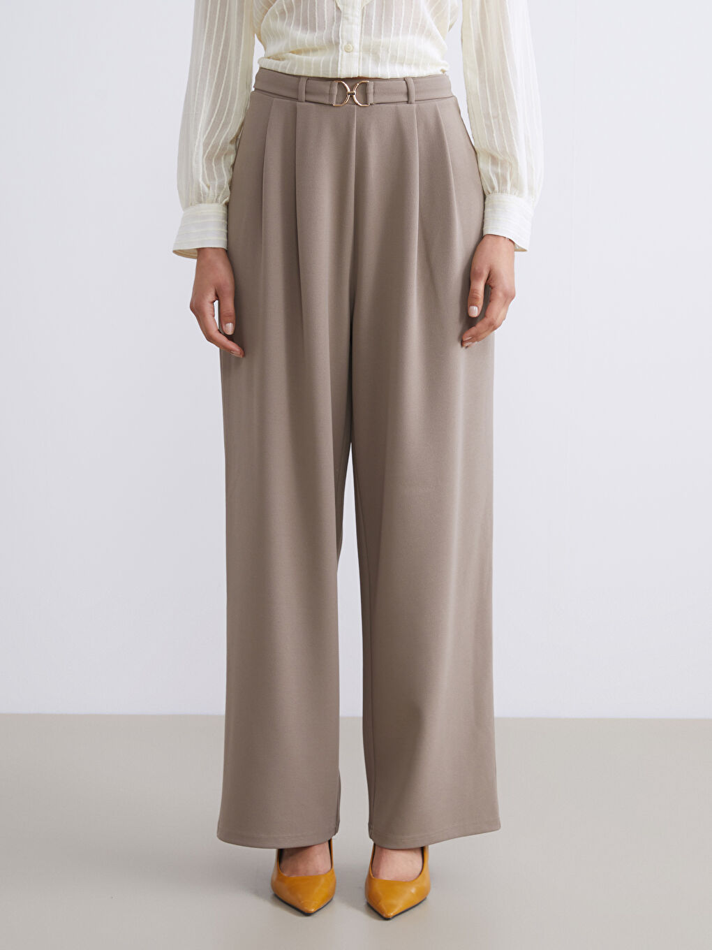 Pantalone za žene sa kaišem-1