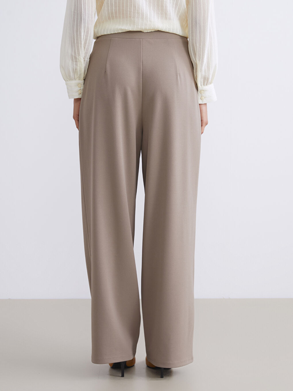Pantalone za žene sa kaišem-3