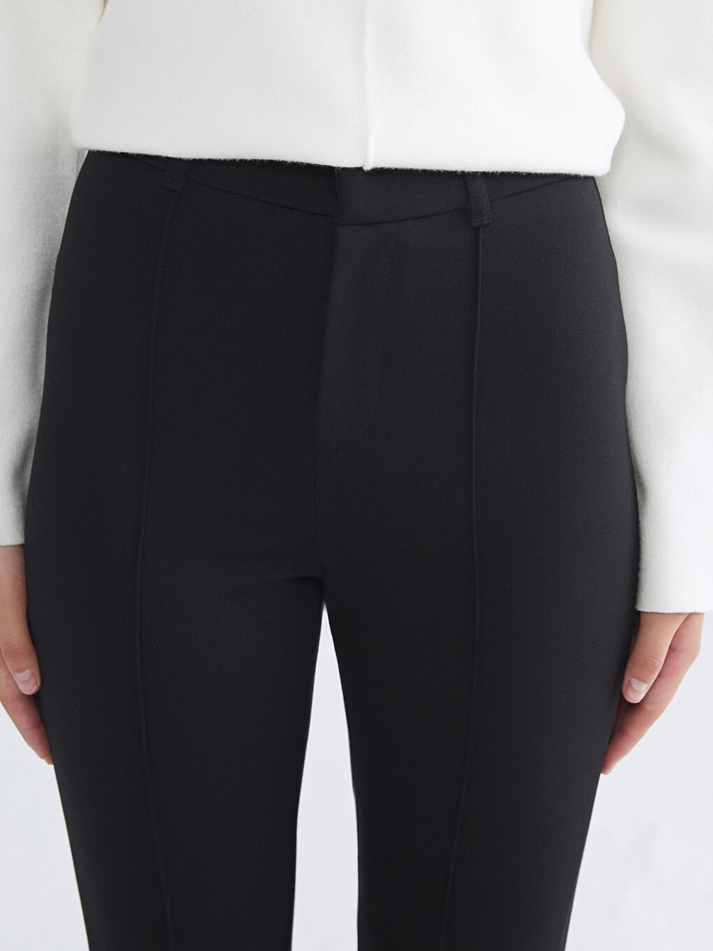 Siyah Dar Fit İspanyol Paça Kadın Pantolon-2