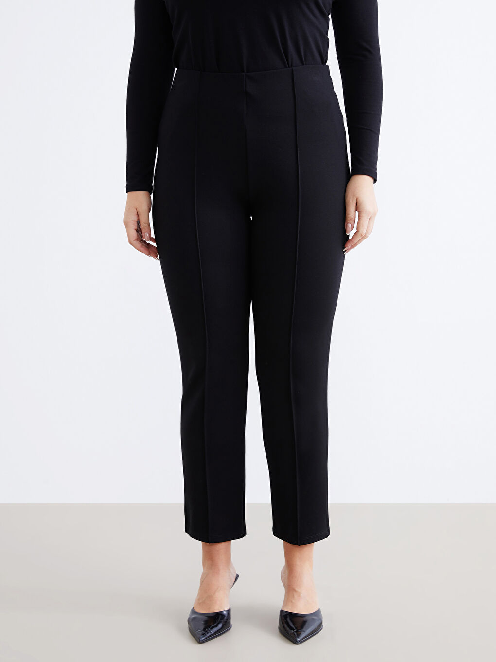 Siyah Havuç Kesim Kadın Pantolon-5