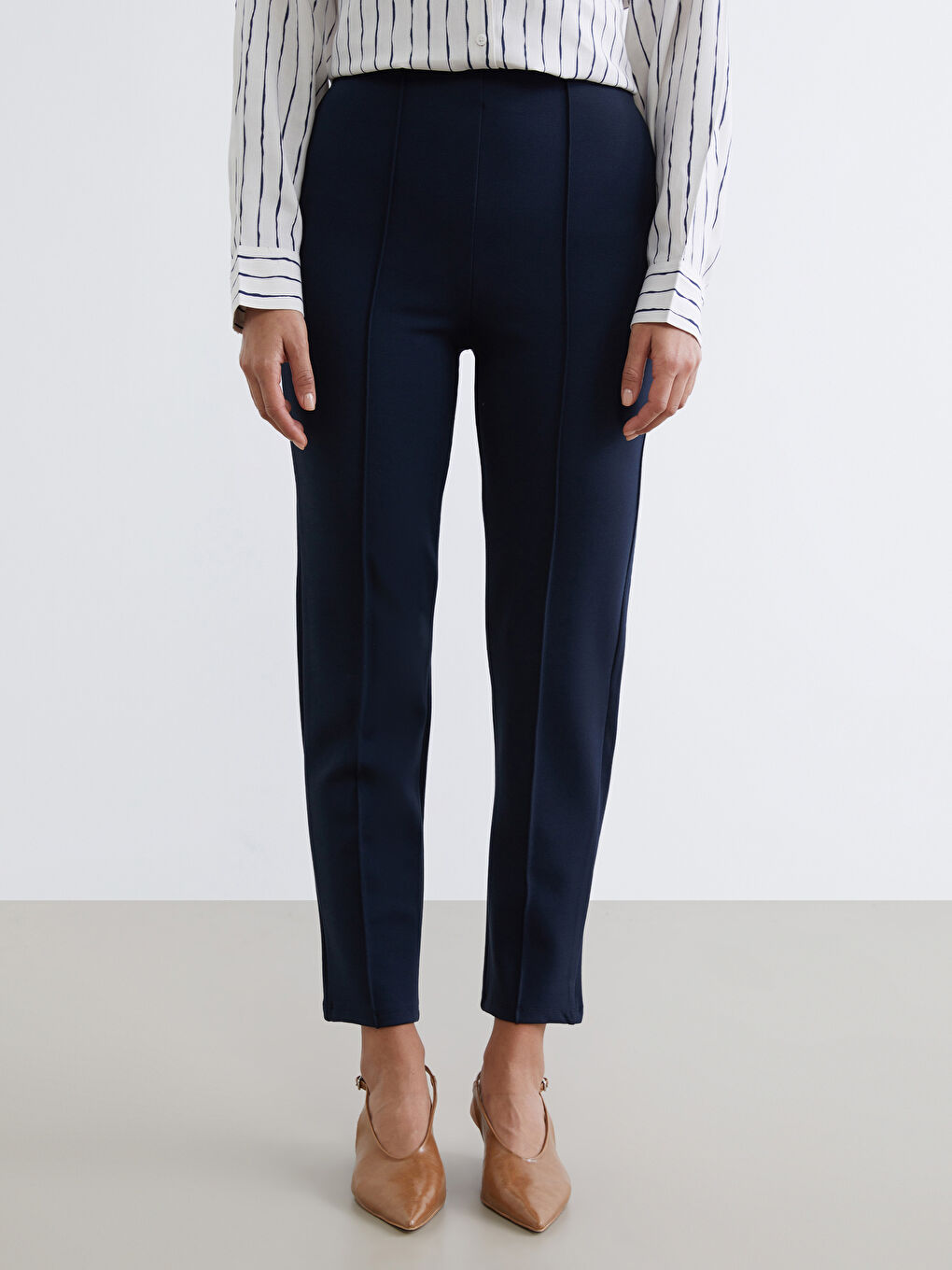 Lacivert Havuç Kesim Kadın Pantolon-1