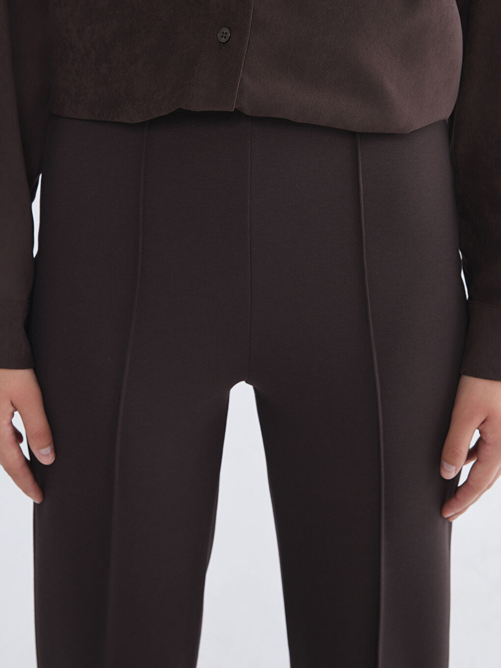 Carrot Fit Women's Trousers-3