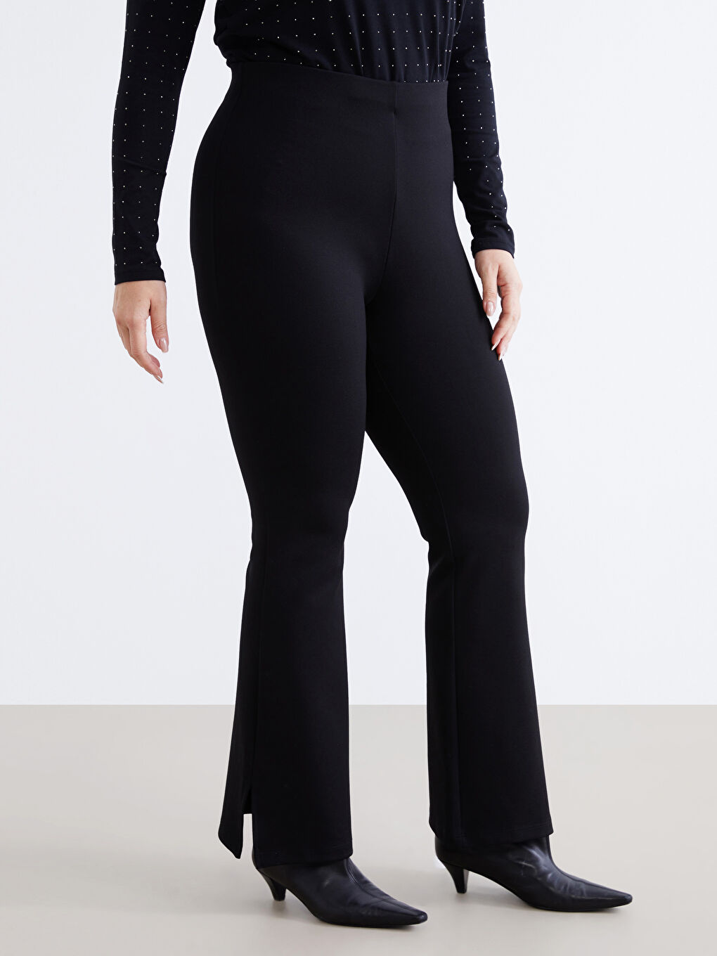 Siyah Beli Lastikli Geniş Paça Kadın Pantolon-5