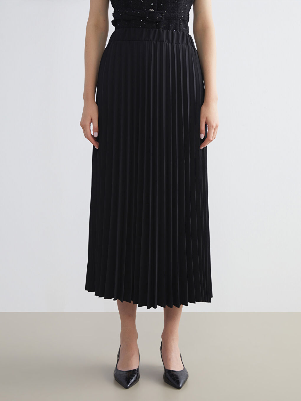 Elastic Waist Chiffon Pleated Skirt-1