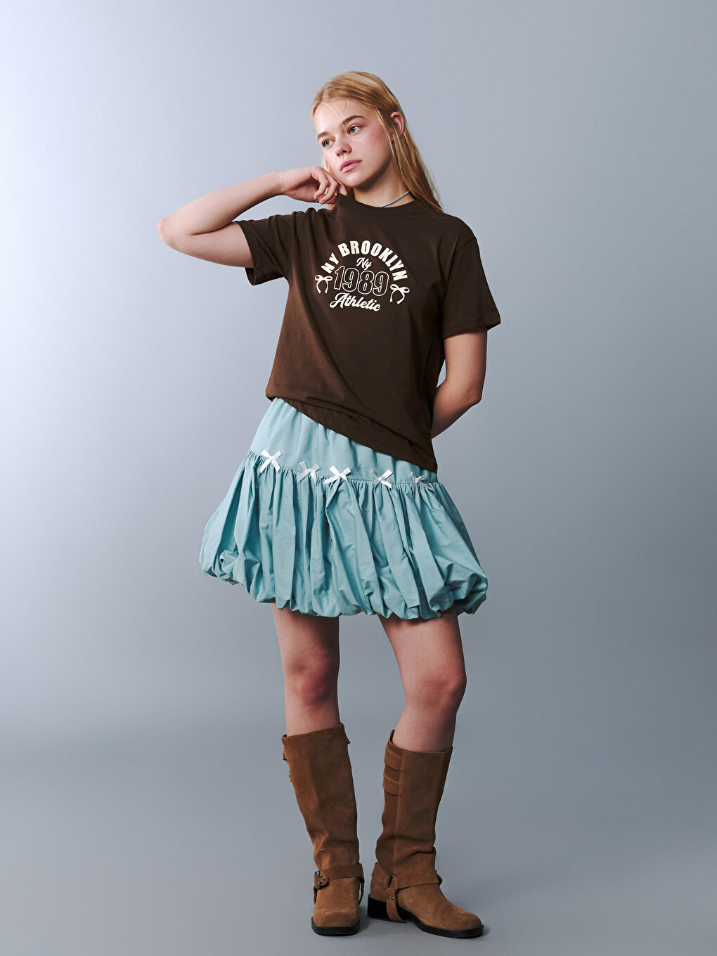 Kahverengi Bisiklet Yaka Genç Kız Tişört-1