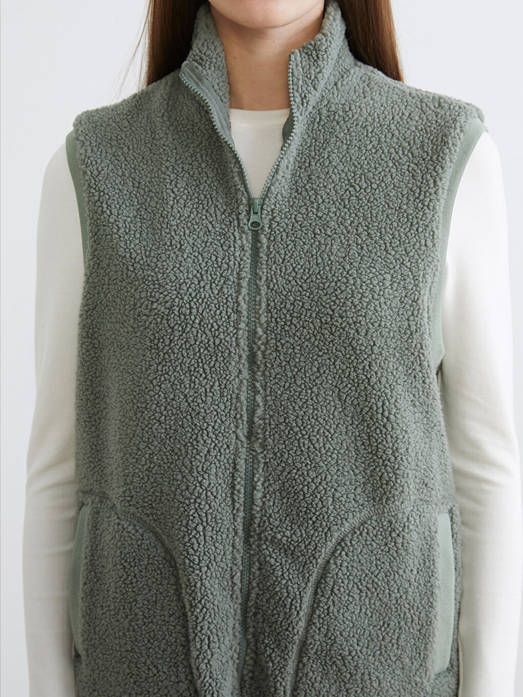 Yeşil Dik Yaka Kadın Pelüş Yelek-2