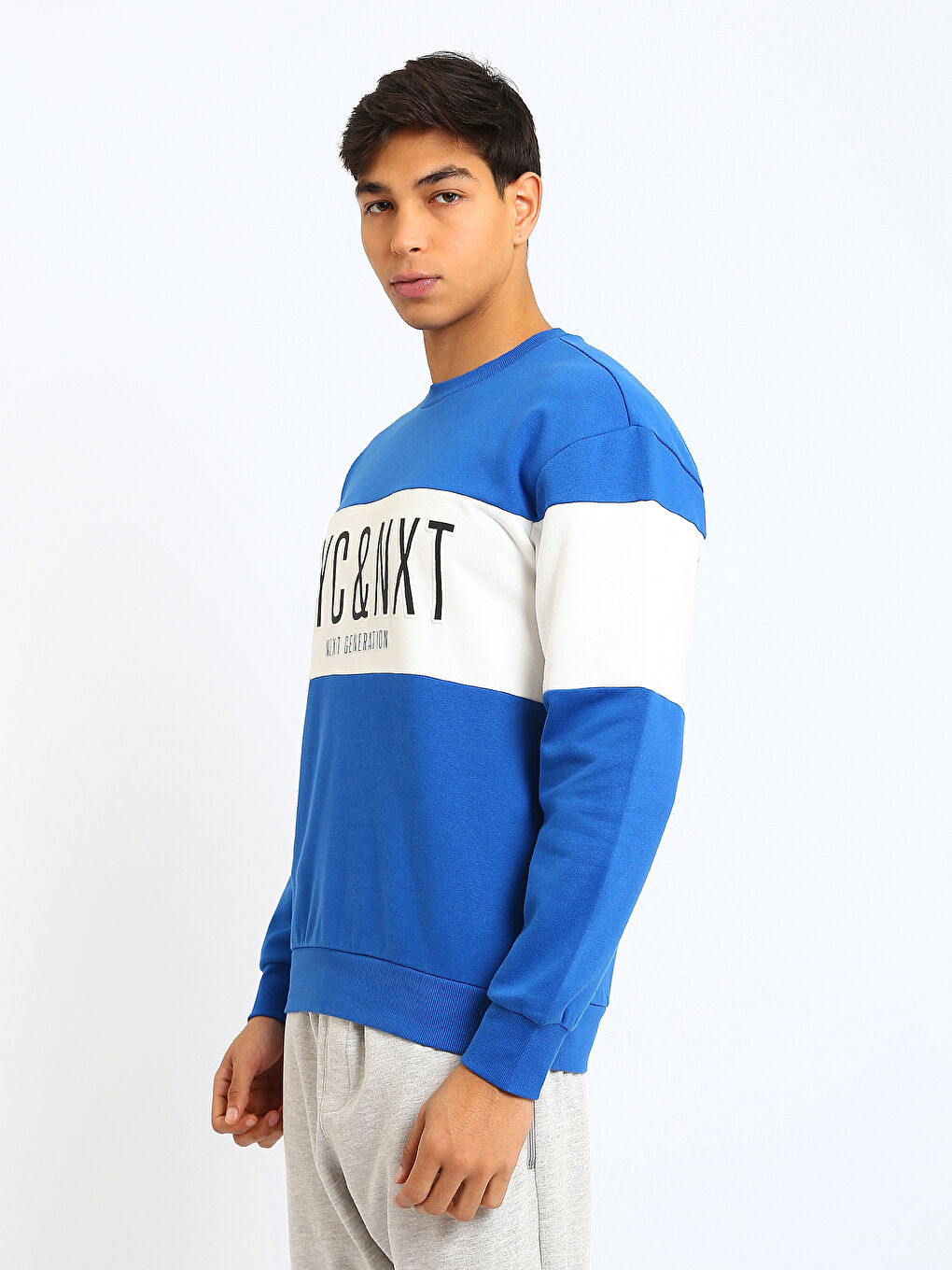 سويتشيرت رجال مطبوع بكول مدور-3