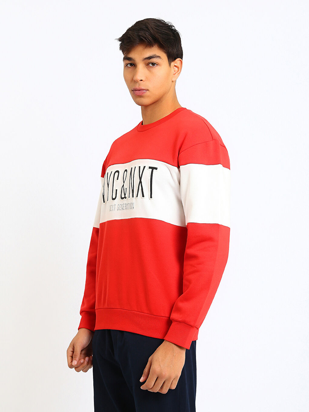 سويت شيرت رجالي بياقة دائرية بطبعة-3