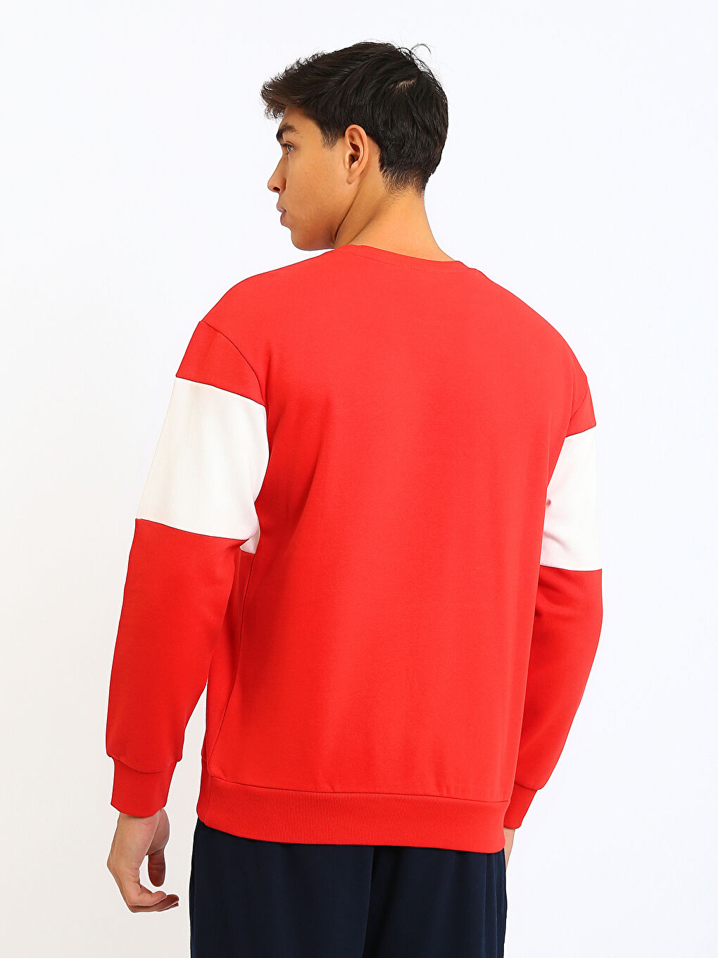 سويت شيرت رجالي بياقة دائرية بطبعة-4