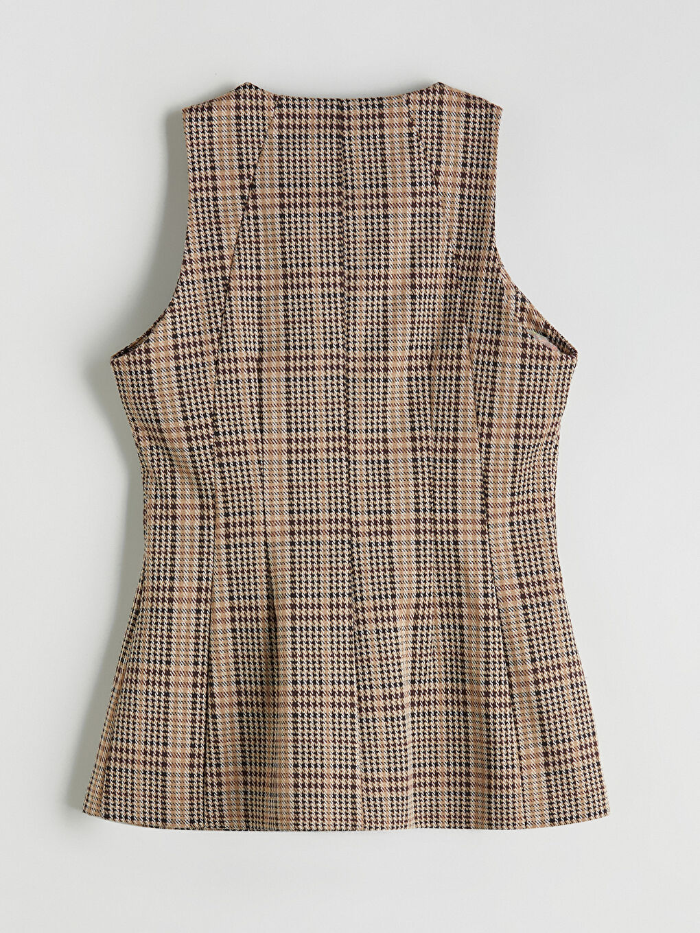 Женский классический жилет в клетку с круглым вырезом-5