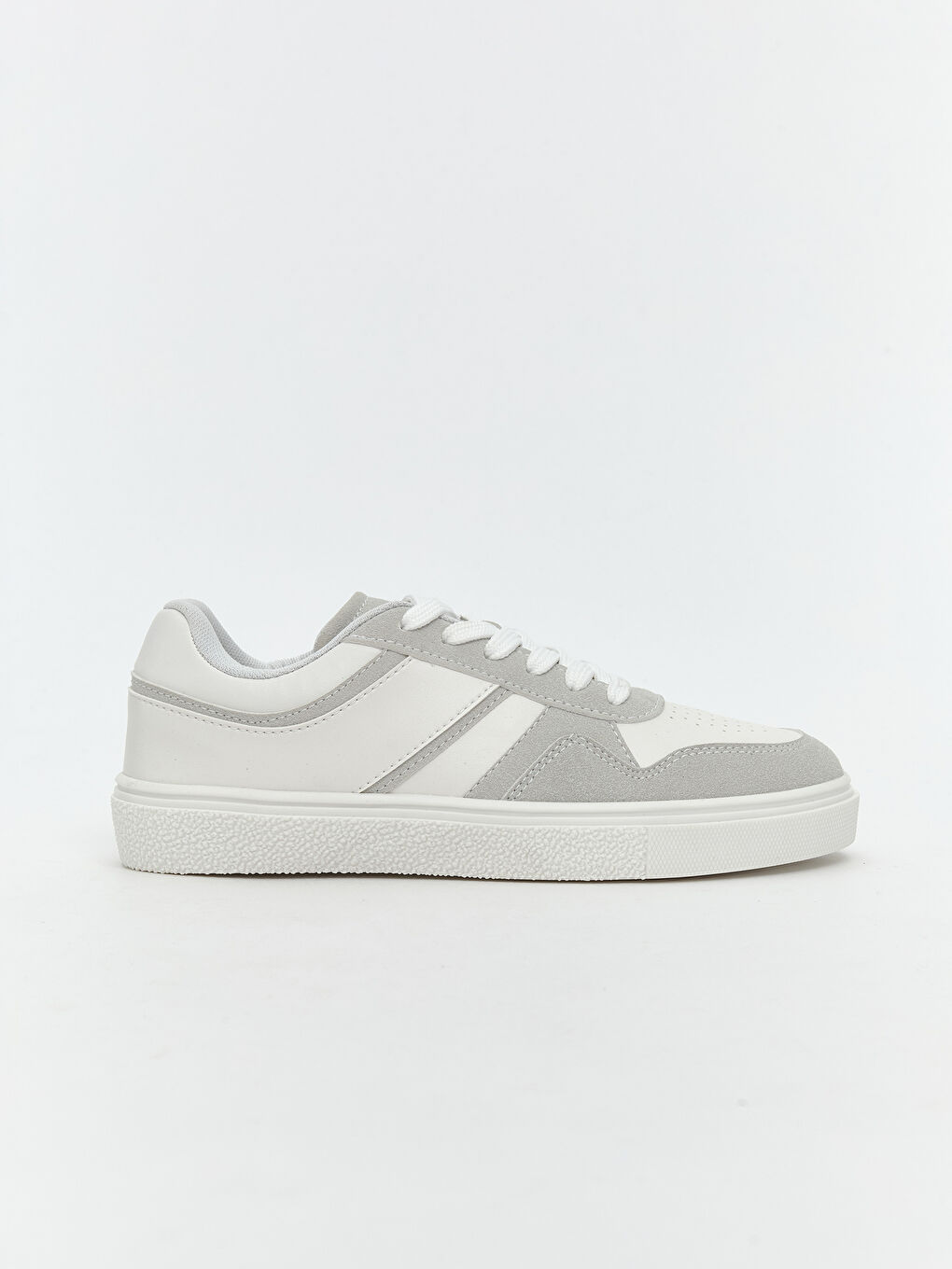 Beyaz Bağcıklı Kadın Spor Ayakkabı-1