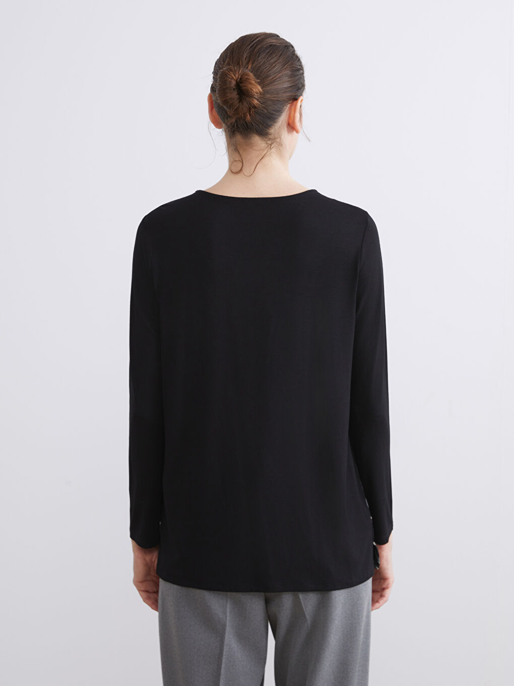 Siyah Bisiklet Yaka Desenli Bluz-3