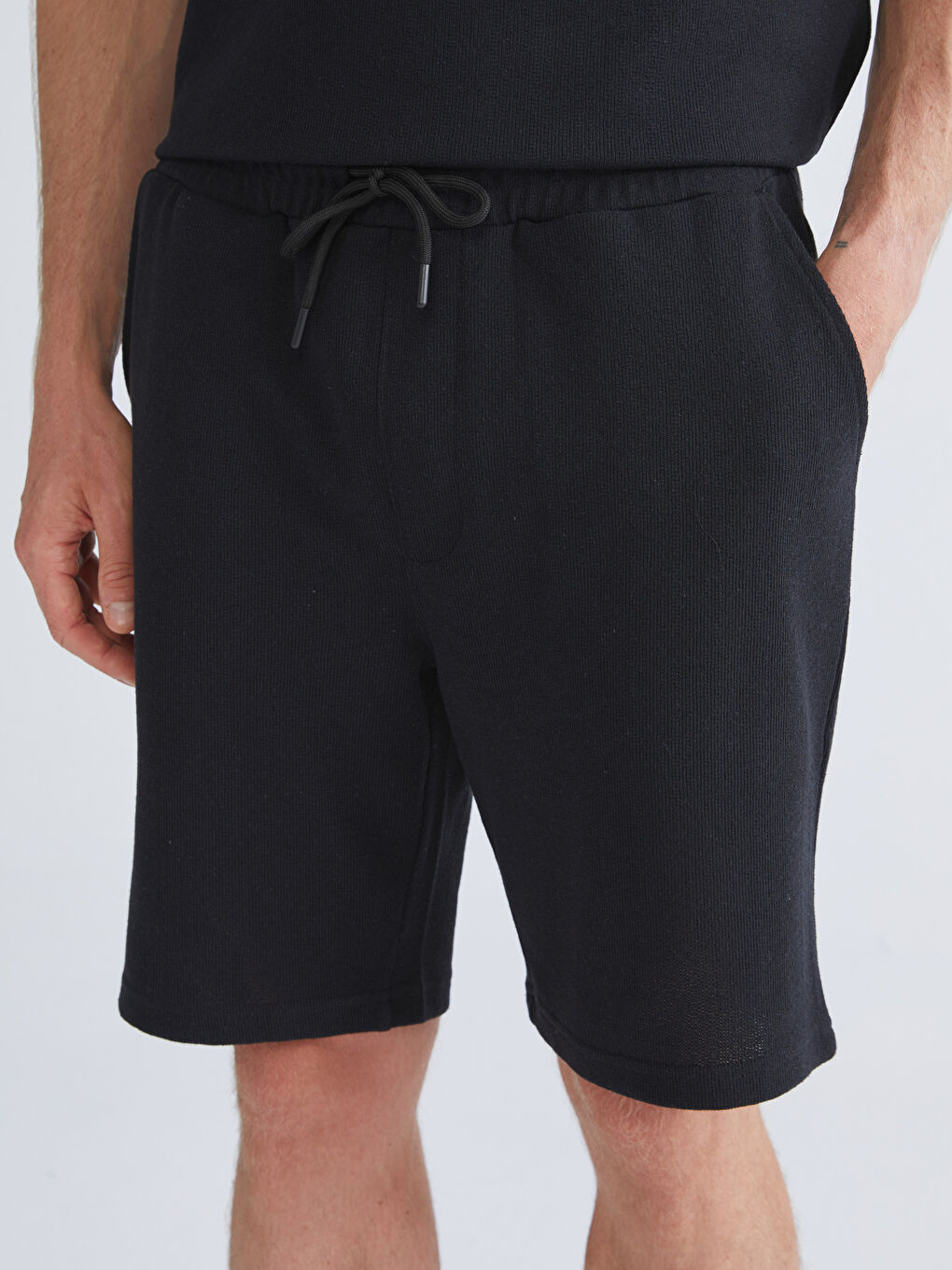 Siyah Standart Kalıp Erkek Şort-5