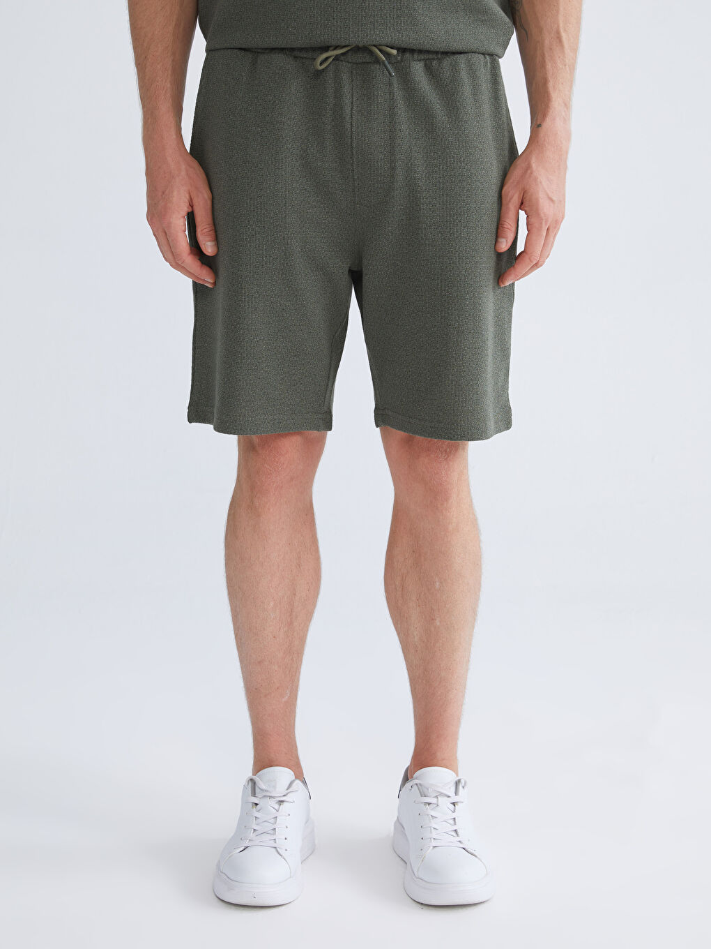 Haki Standart Kalıp Erkek Şort-1