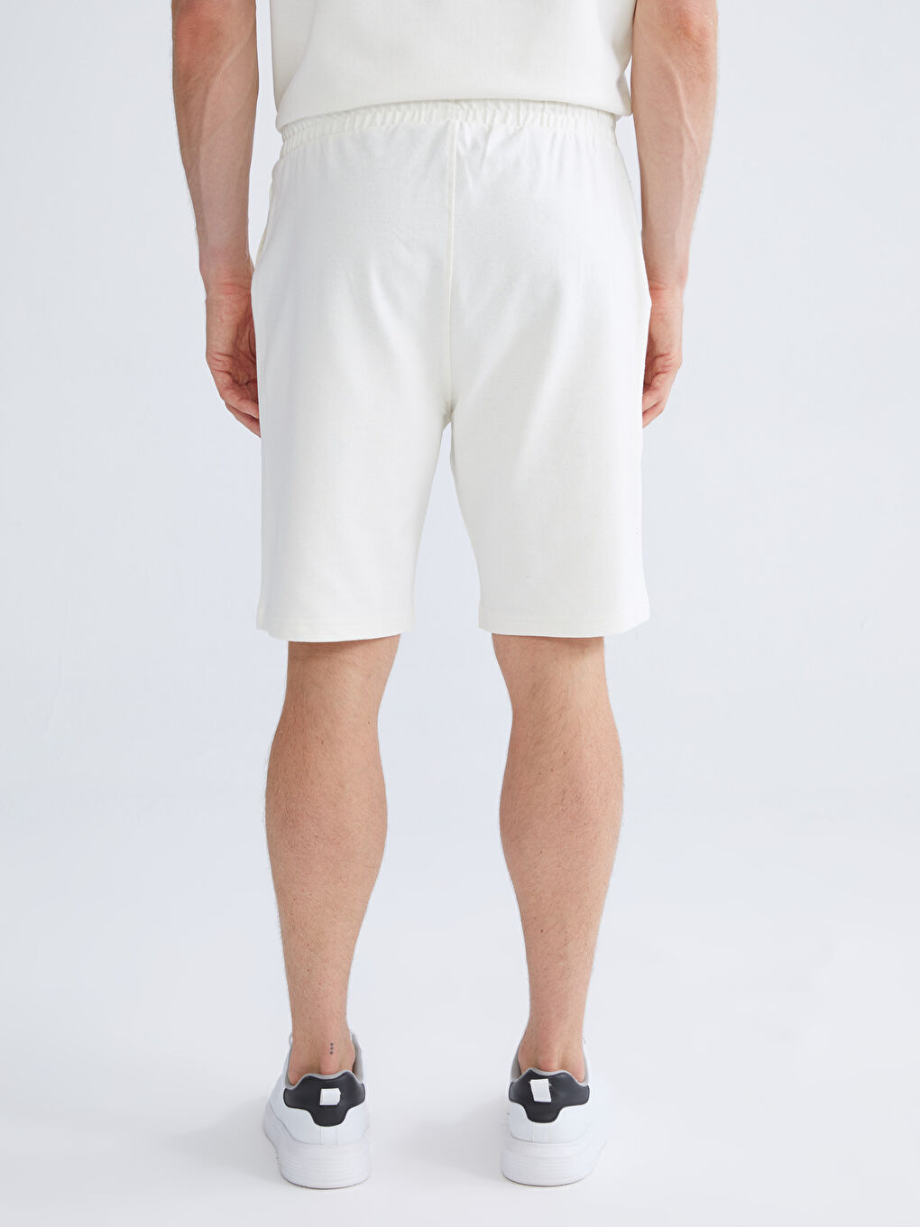 Ekru Standart Kalıp Erkek Şort-3