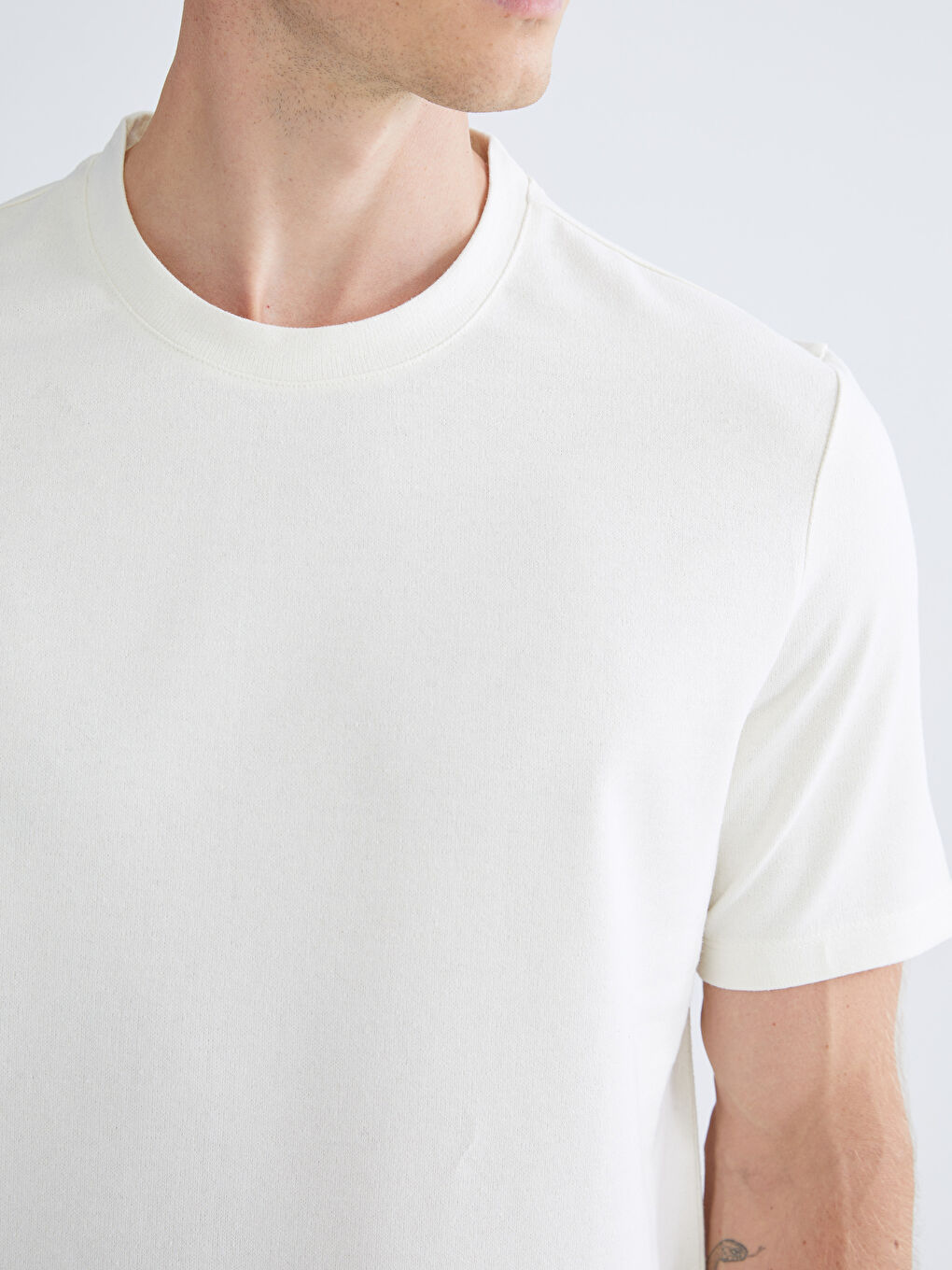 Ekru Bisiklet Yaka Erkek Tişört-2