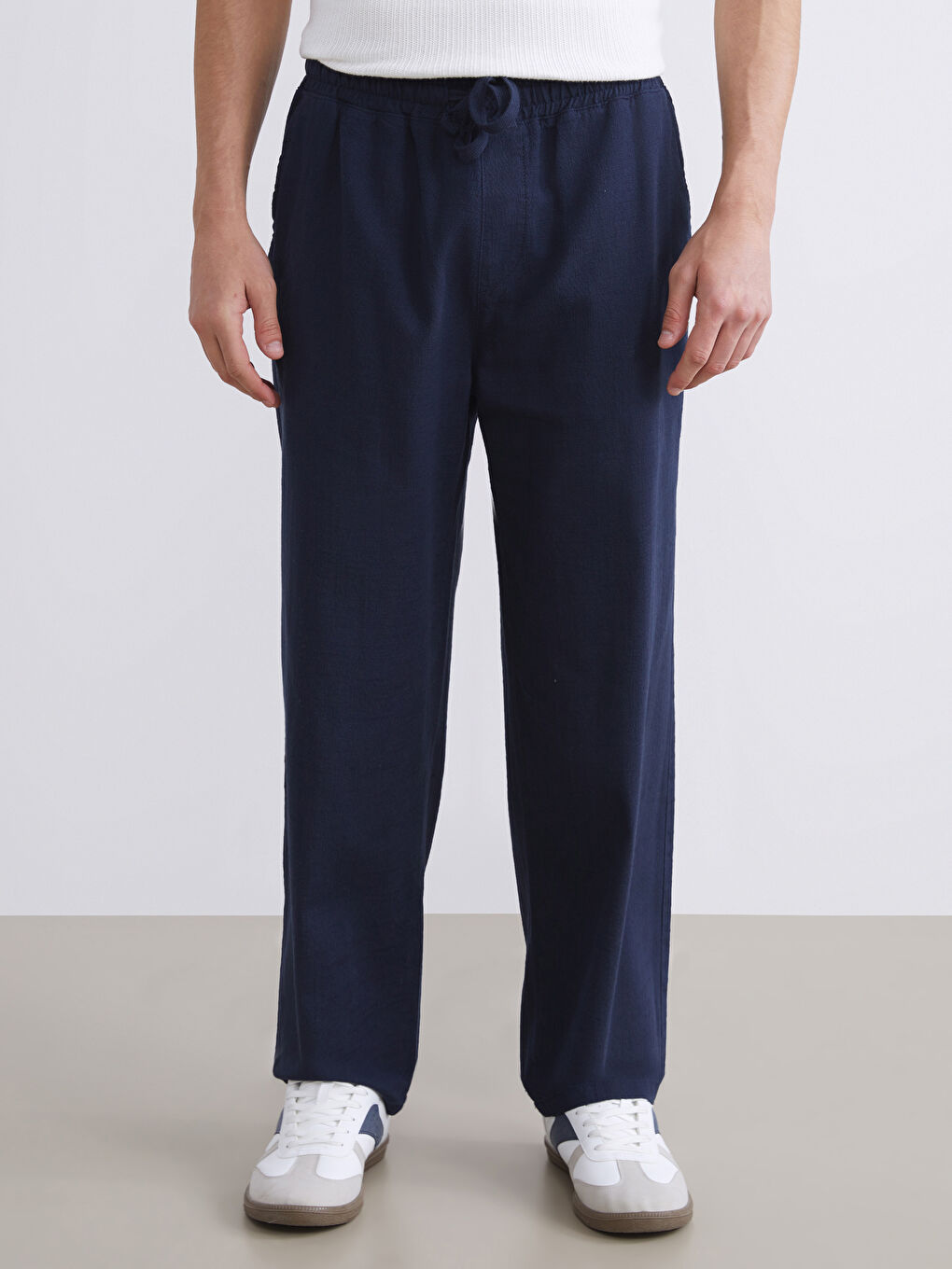 Lacivert Rahat Kalıp Keten Görünümlü Erkek Pantolon-1