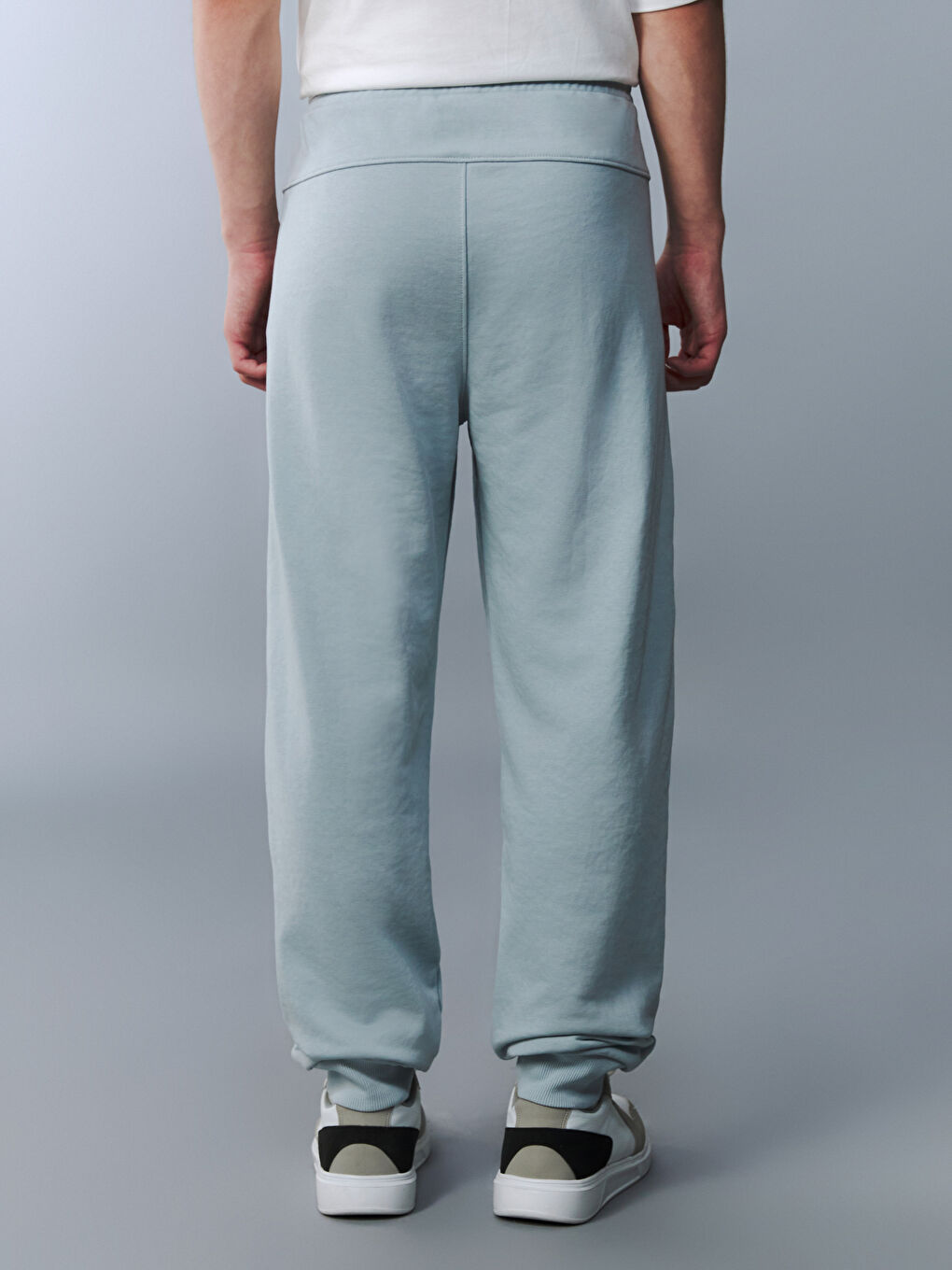 Elasticated Waist Young Men's Jogger Sweatpants-3