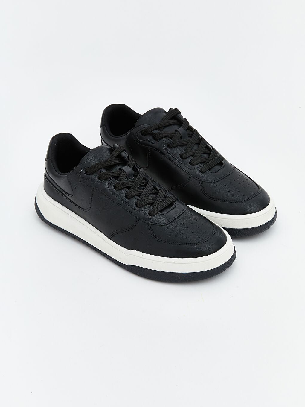 Siyah Bağcıklı Kadın Spor Ayakkabı