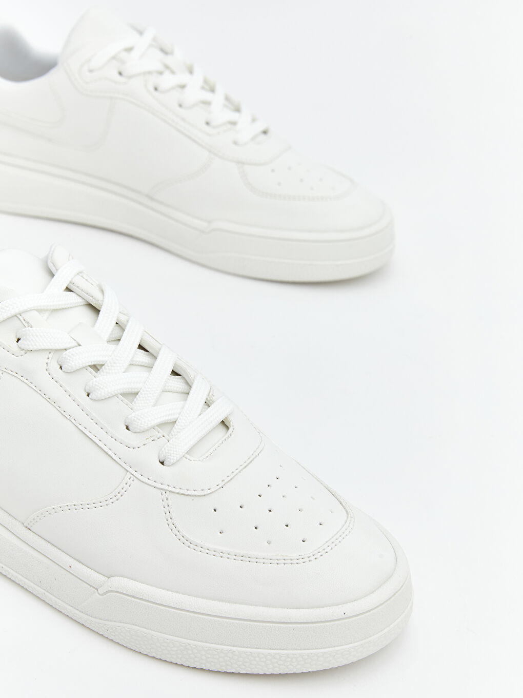 Beyaz Bağcıklı Kadın Spor Ayakkabı-2