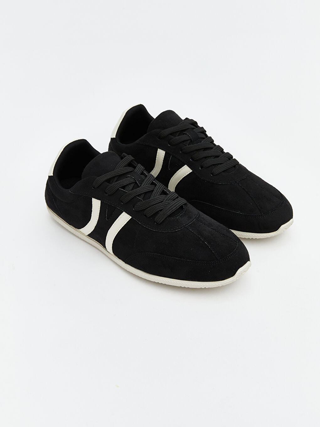 Siyah Süet Görünümlü Kadın Spor Ayakkabı