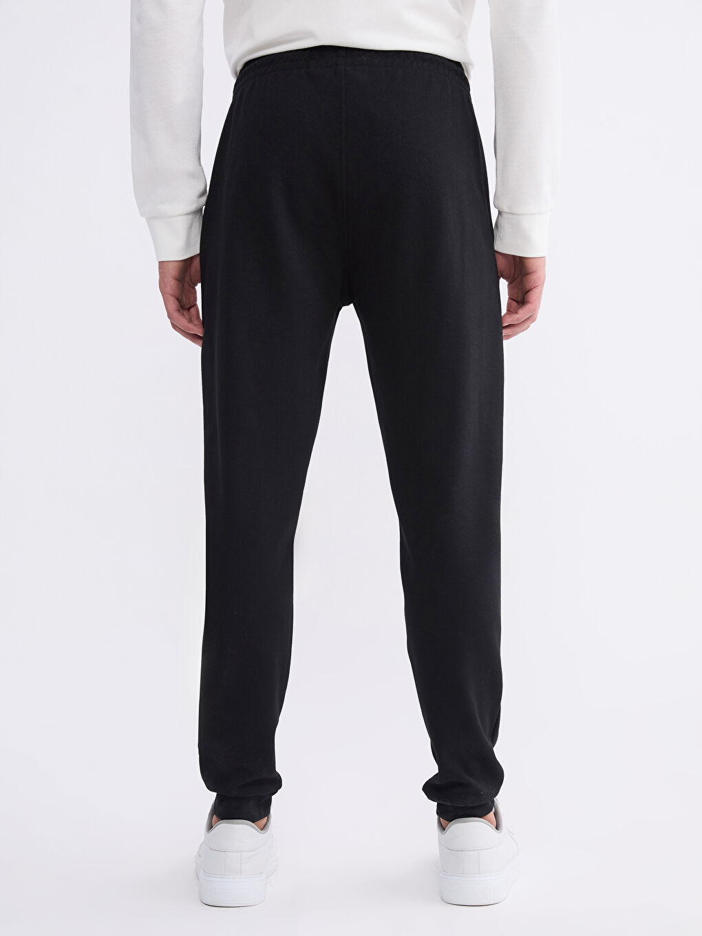 Siyah Standart Kalıp Erkek Jogger Eşofman Altı-3