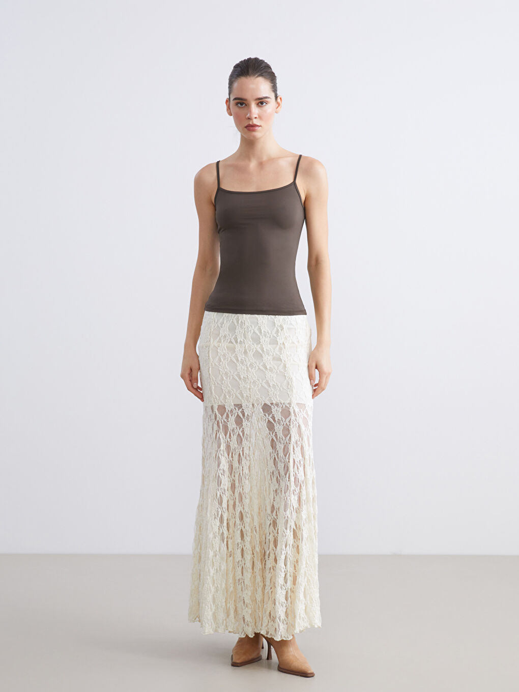 Kahverengi Kare Yaka Kadın Atlet-1