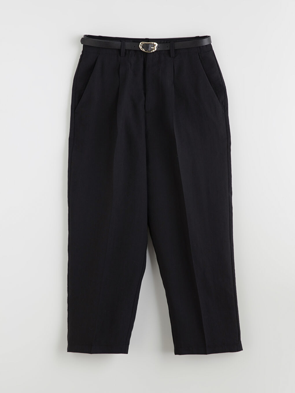 Siyah Beli Kemerli Havuç Kesim Kadın Pileli Pantolon-6